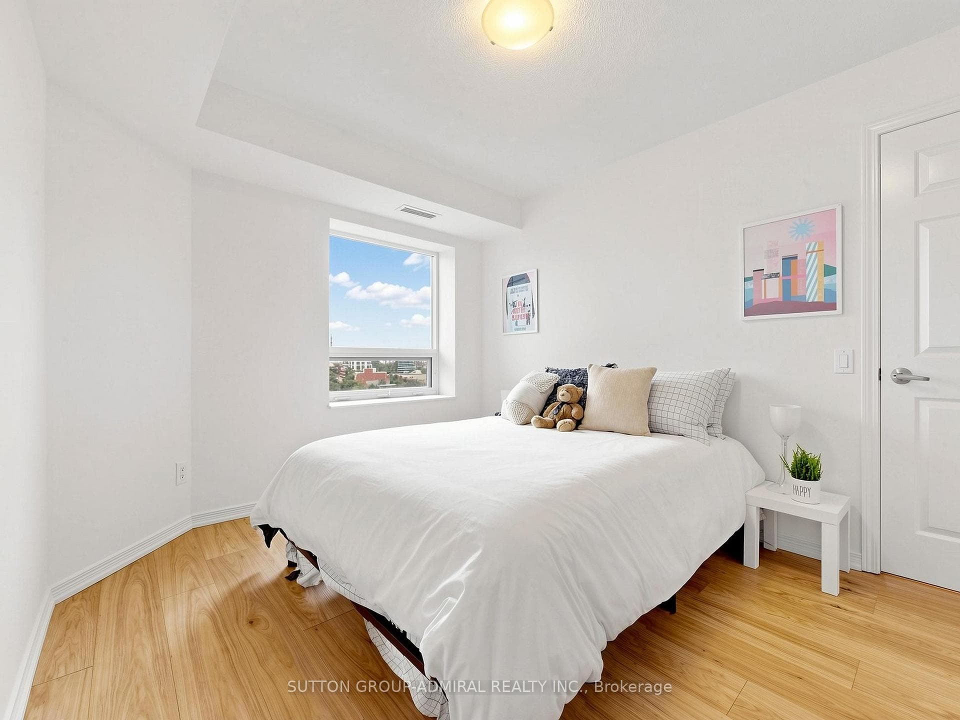 60 Heintzman Street Unit 1039 photo 14
