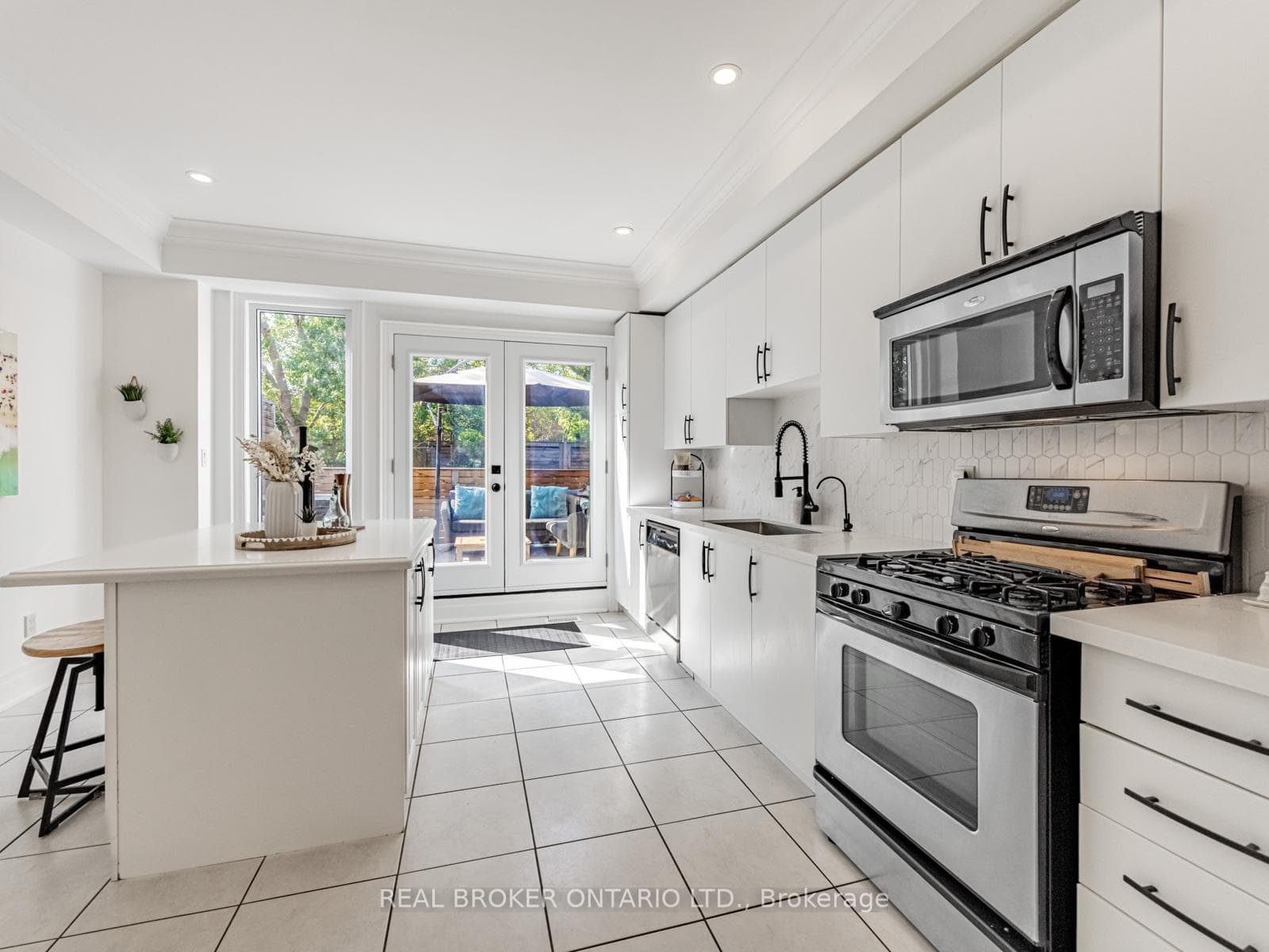 125 Florence Street photo 14