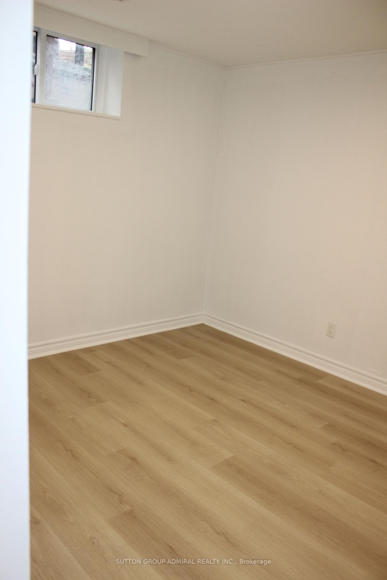 63 Aurora Heights Drive Unit Lower Unit photo 10