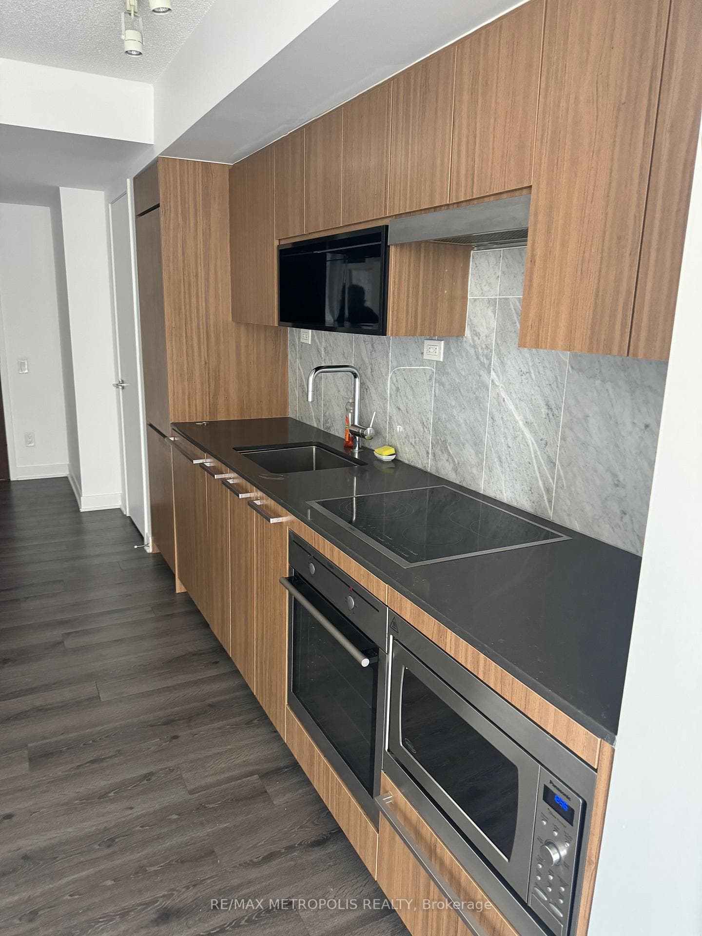80 Queens Wharf Road Unit 602 photo 4
