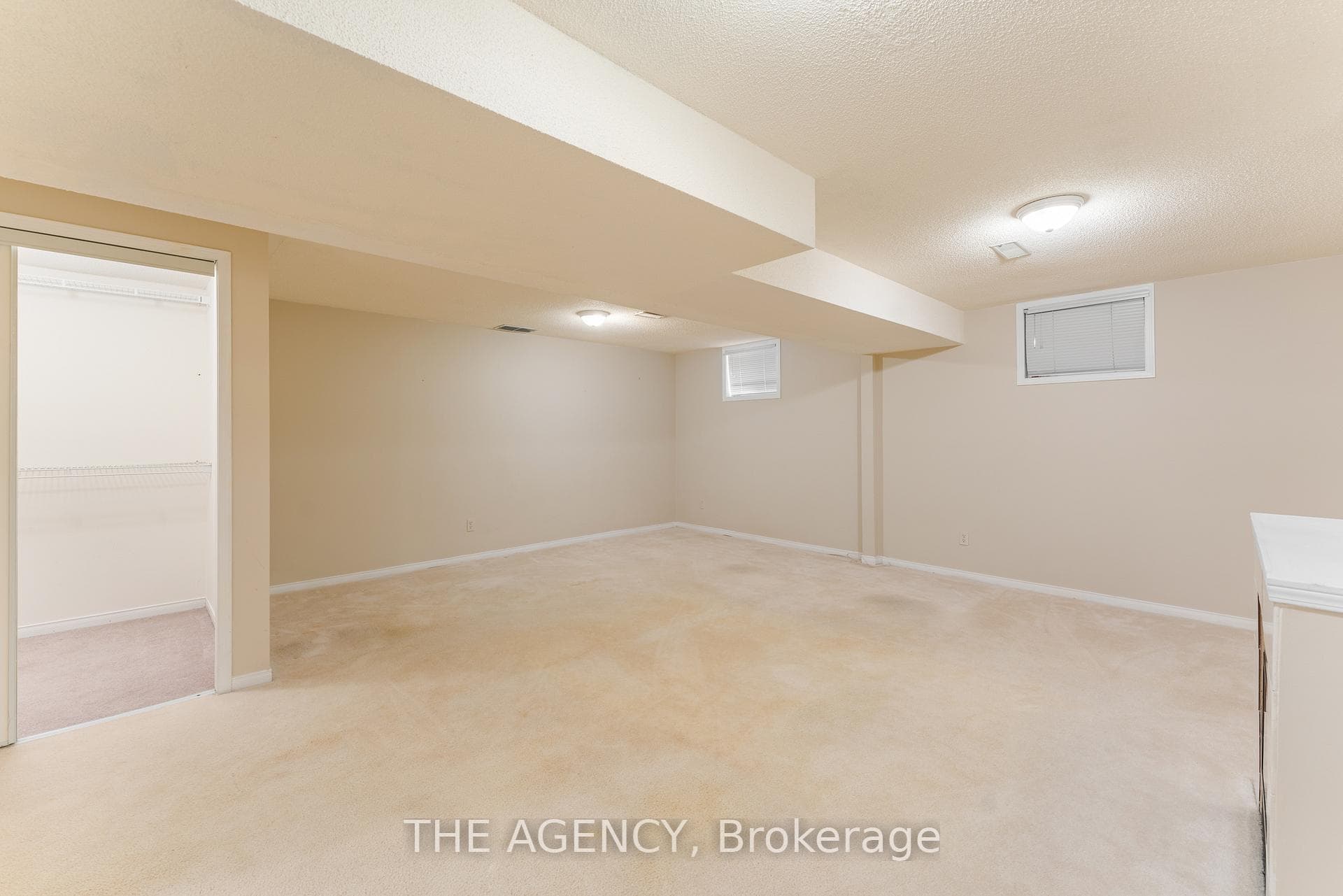 74 Morrison Crescent photo 30