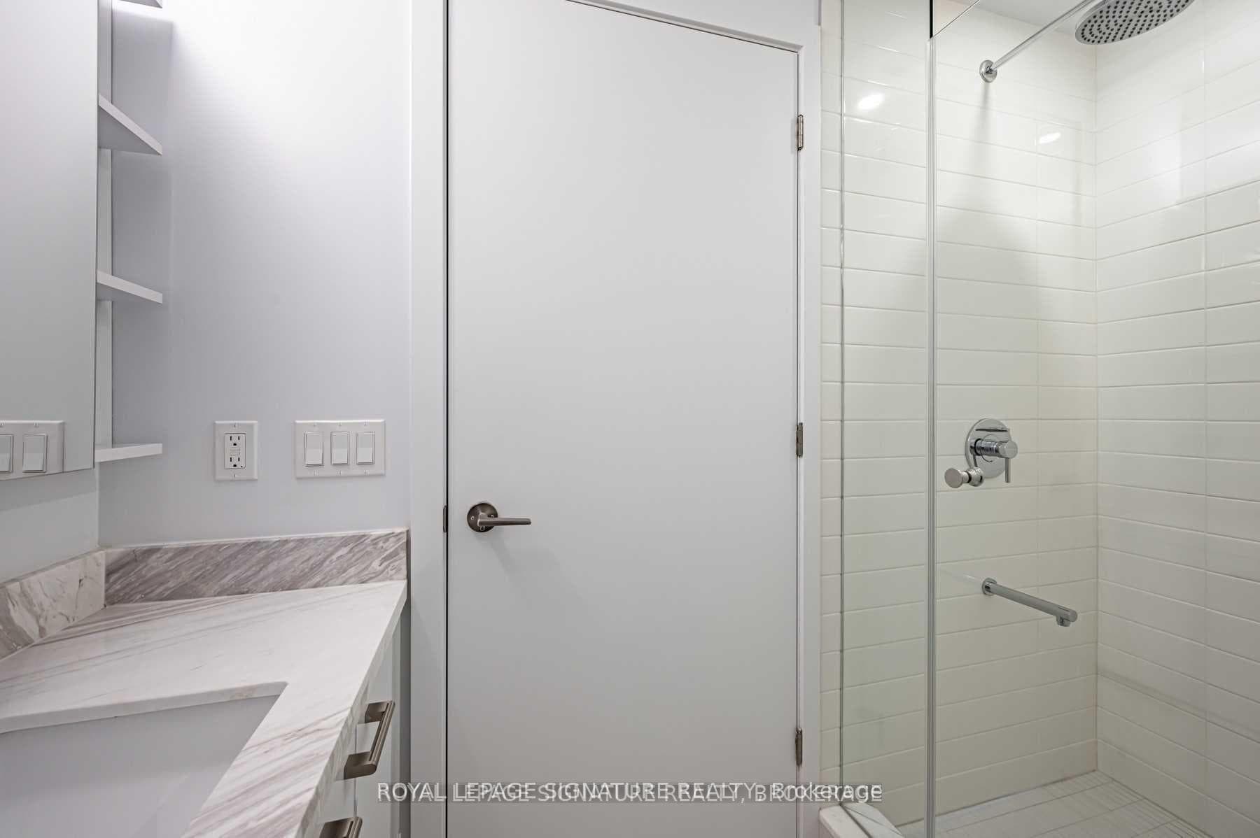 2221 Yonge Street Unit 1506 photo 19