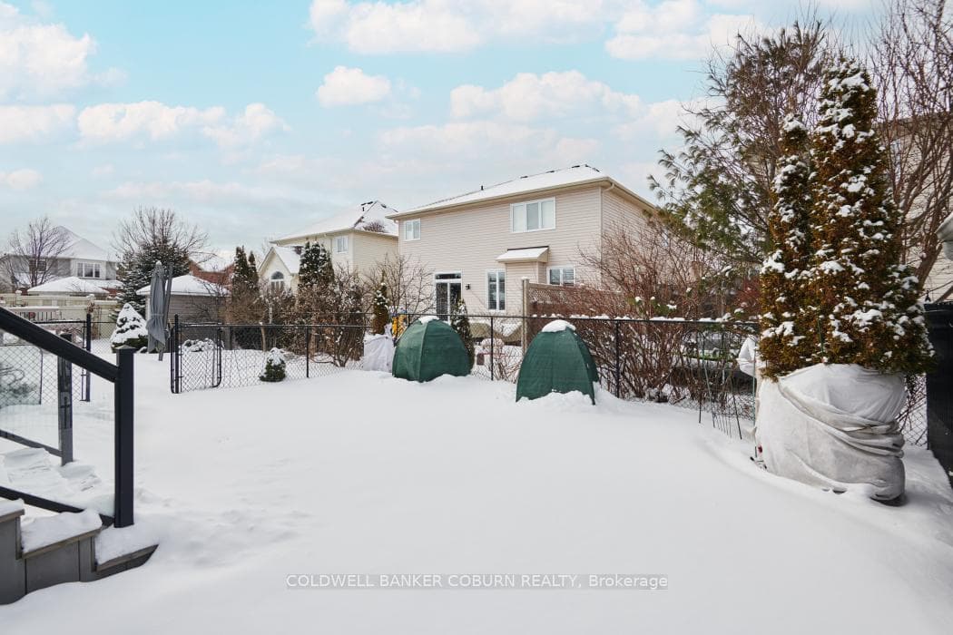 206 Bulrush Crescent photo 35