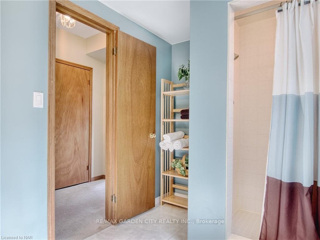 11 Huntington Lane photo 29