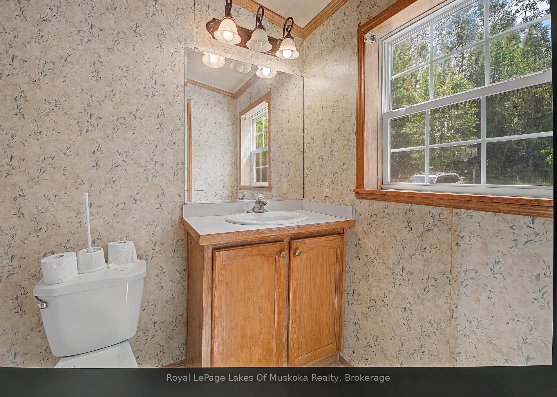Ensuite bathroom