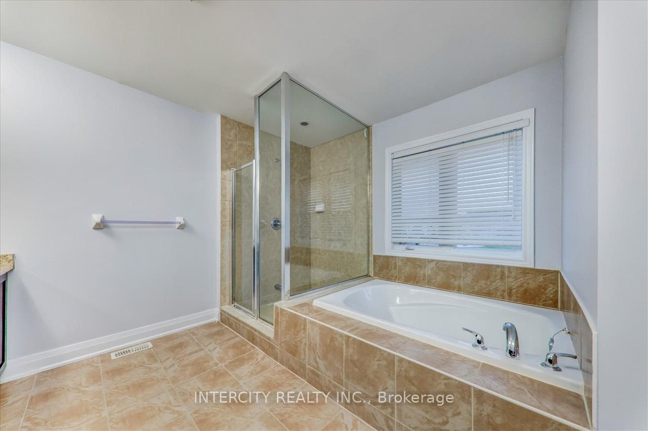 645 Armstrong Road photo 21
