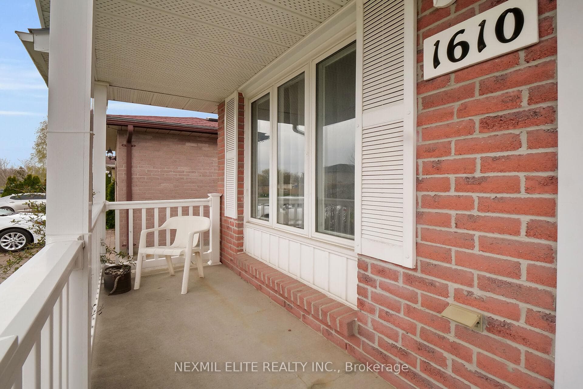 1610 Jalna Boulevard photo 4