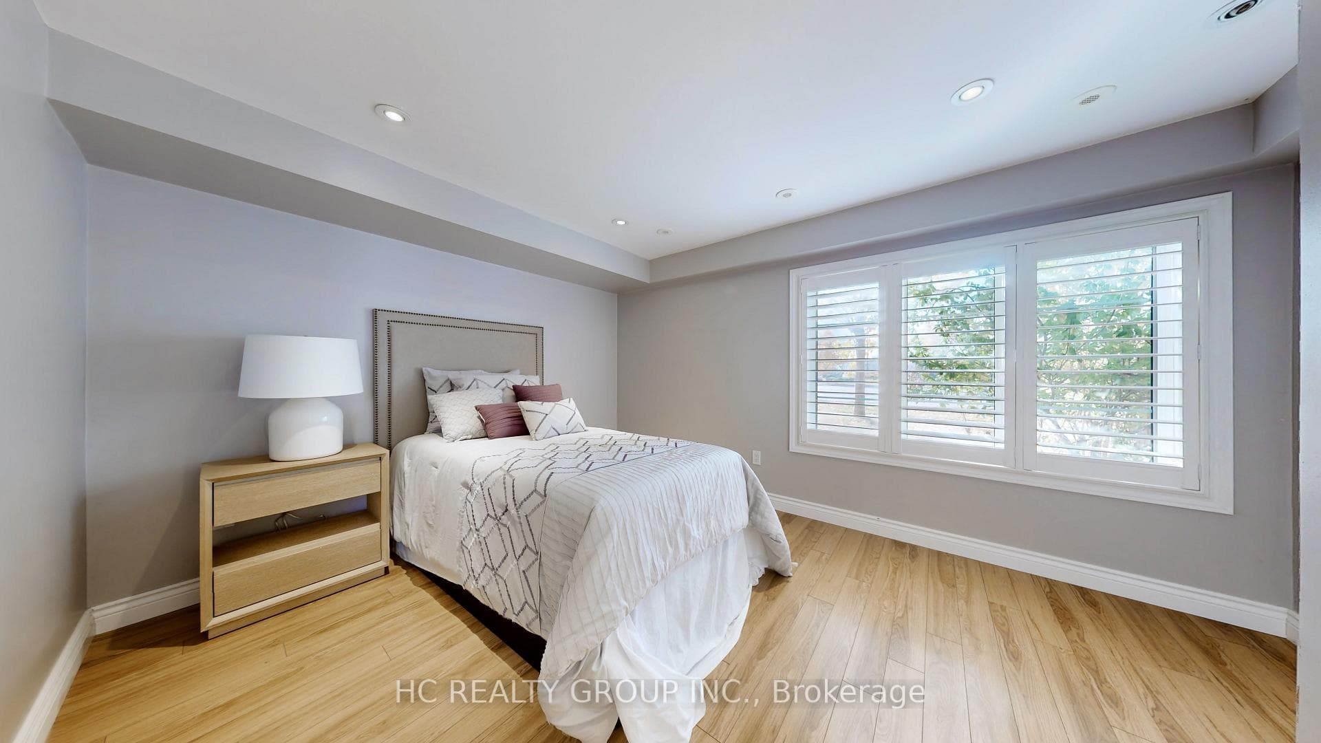 189 Zokol Drive photo 32