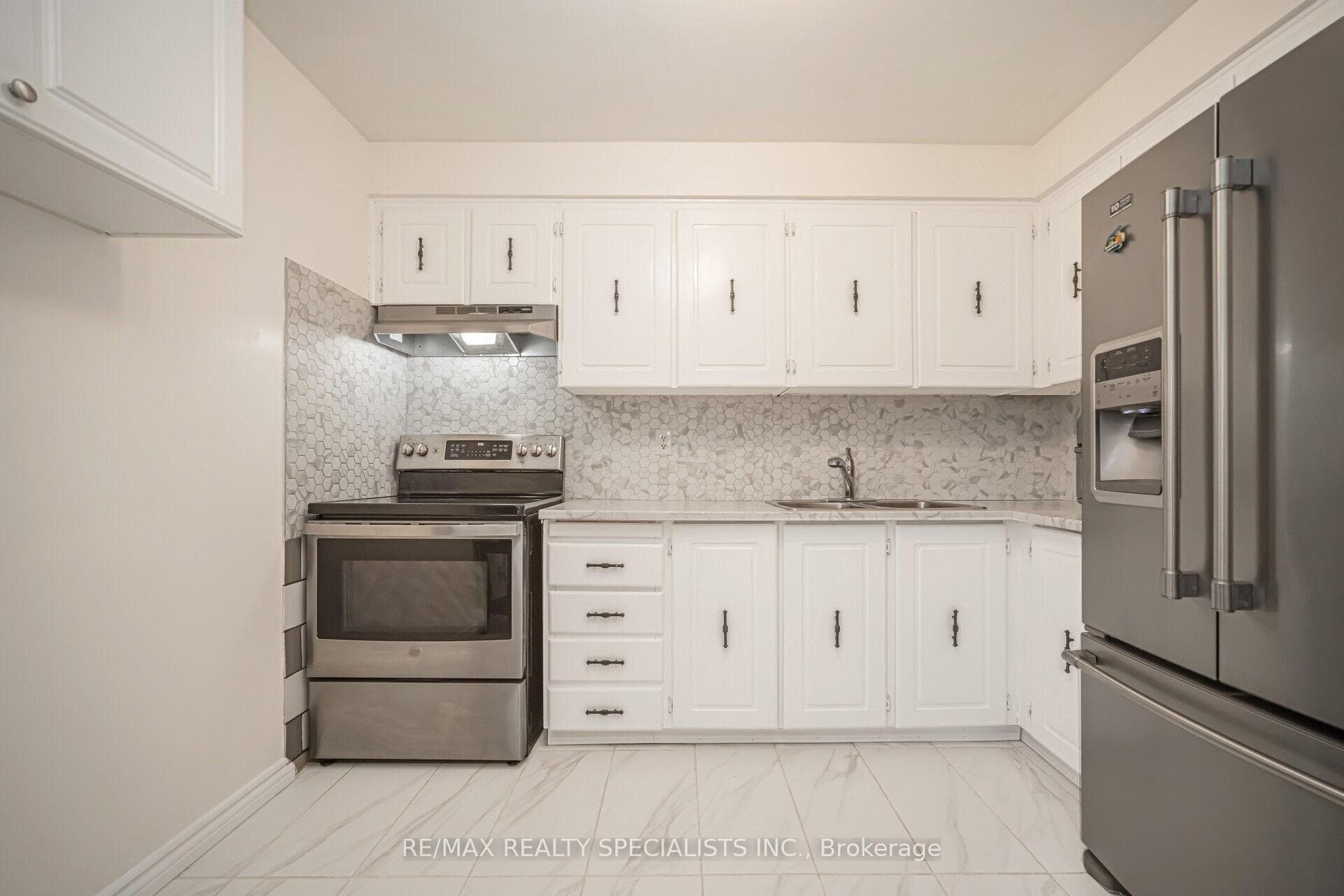 70 Primrose Crescent photo 16