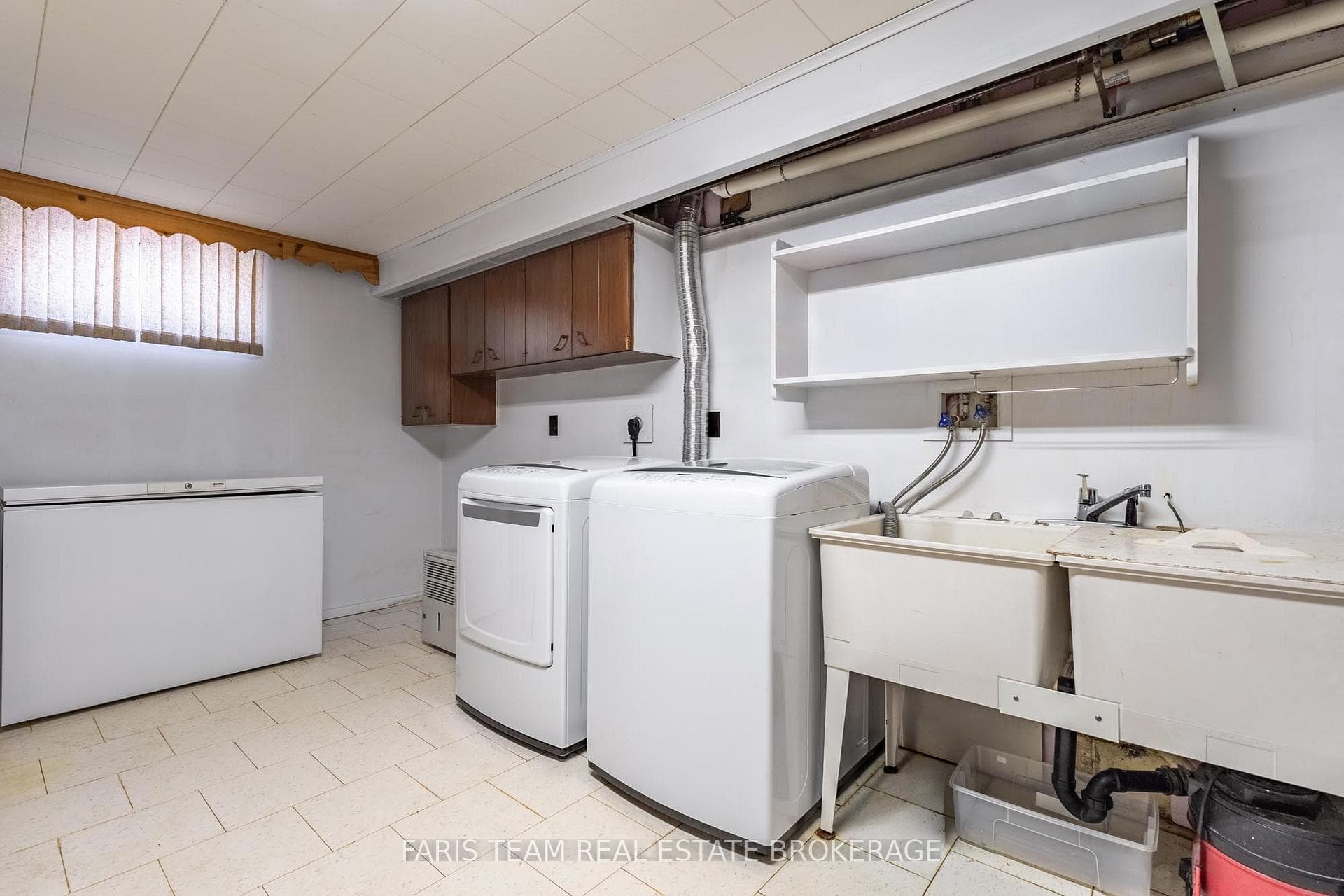 37 Downsview Drive photo 24