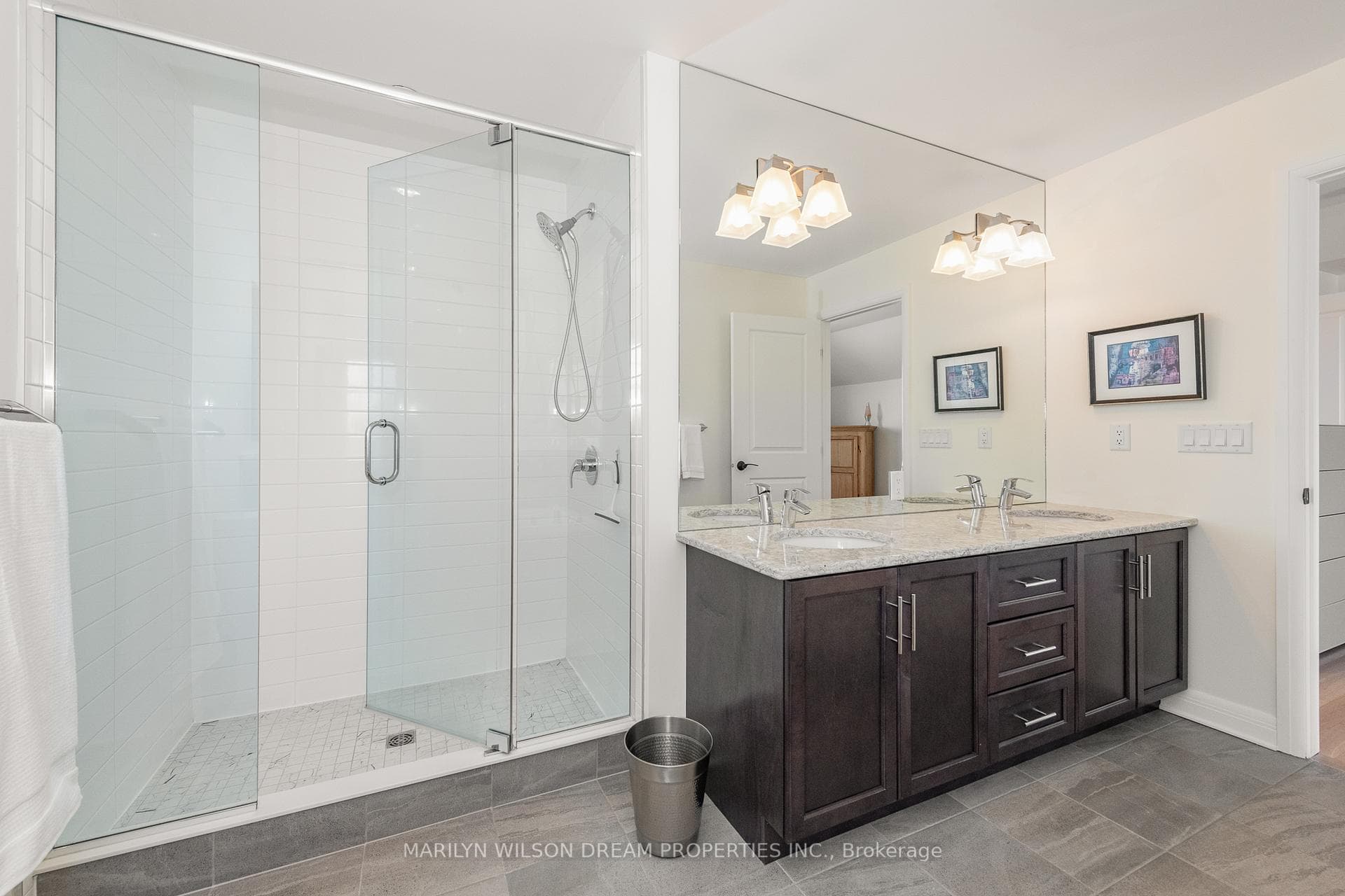 189 Avro Circle photo 29