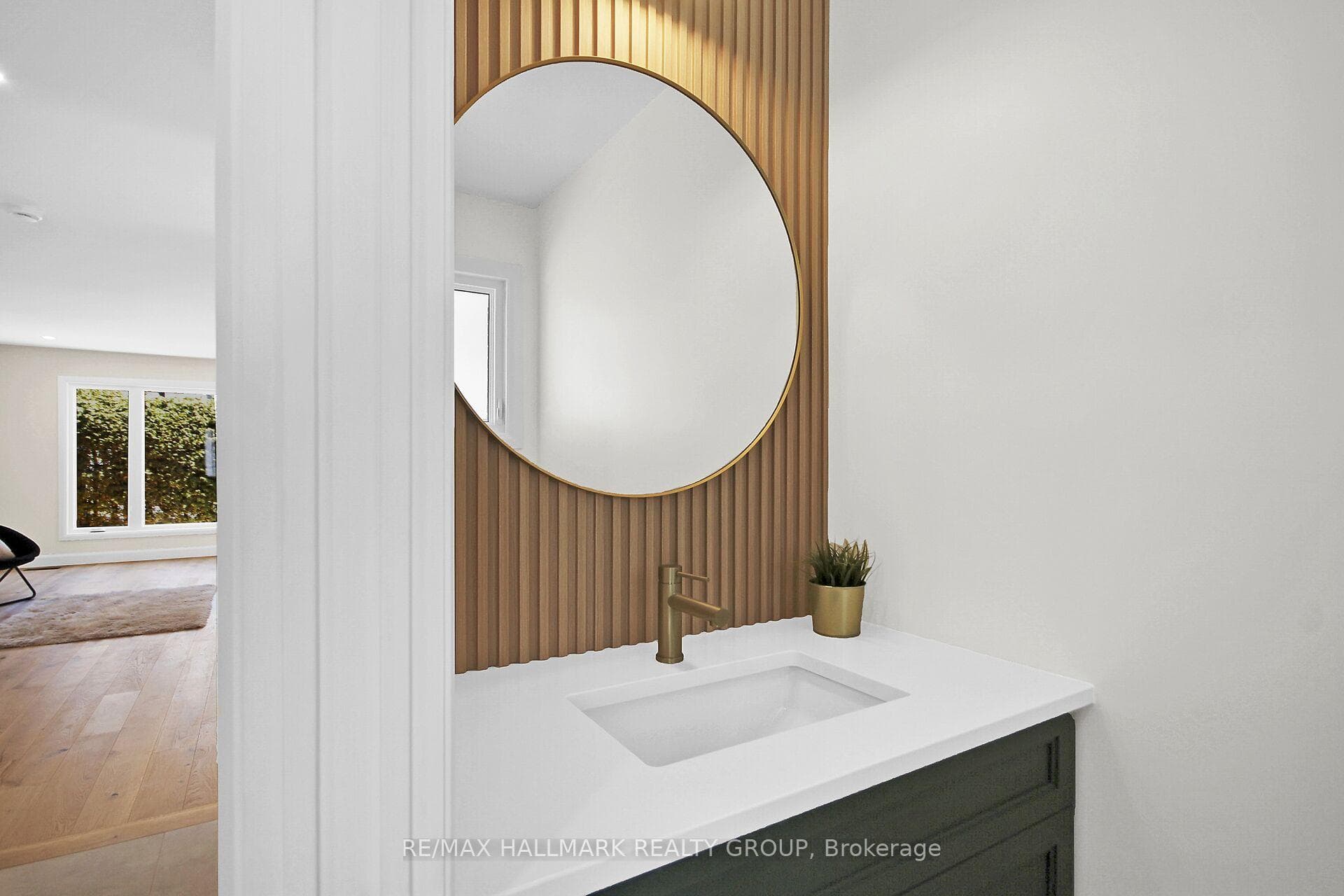 26 Raftus Square photo 21