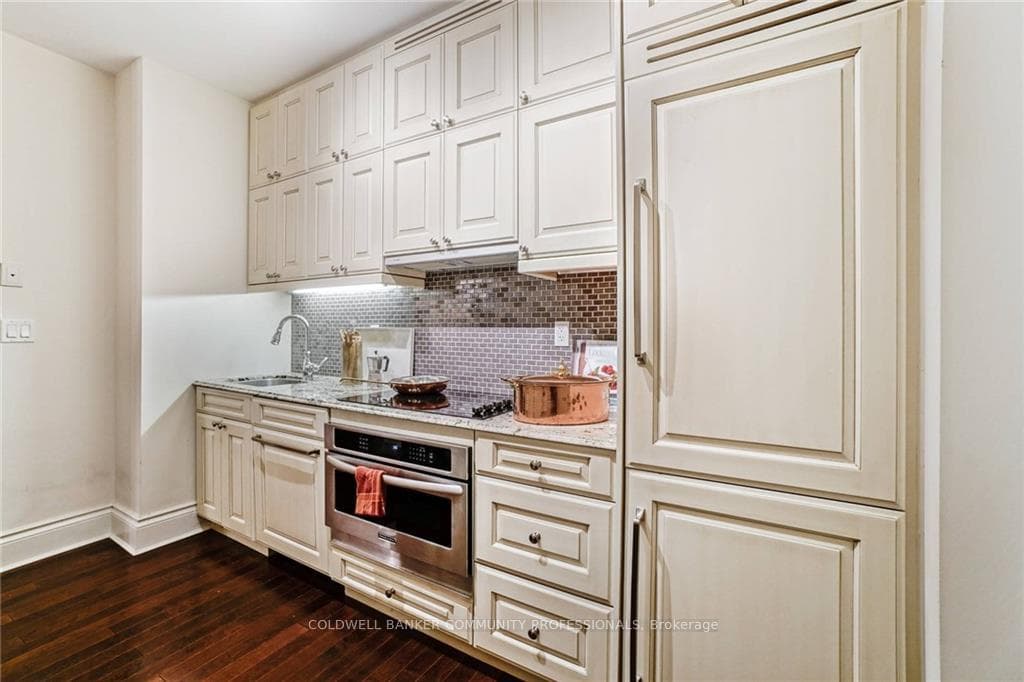 22 Leader Lane Unit 329 photo 18