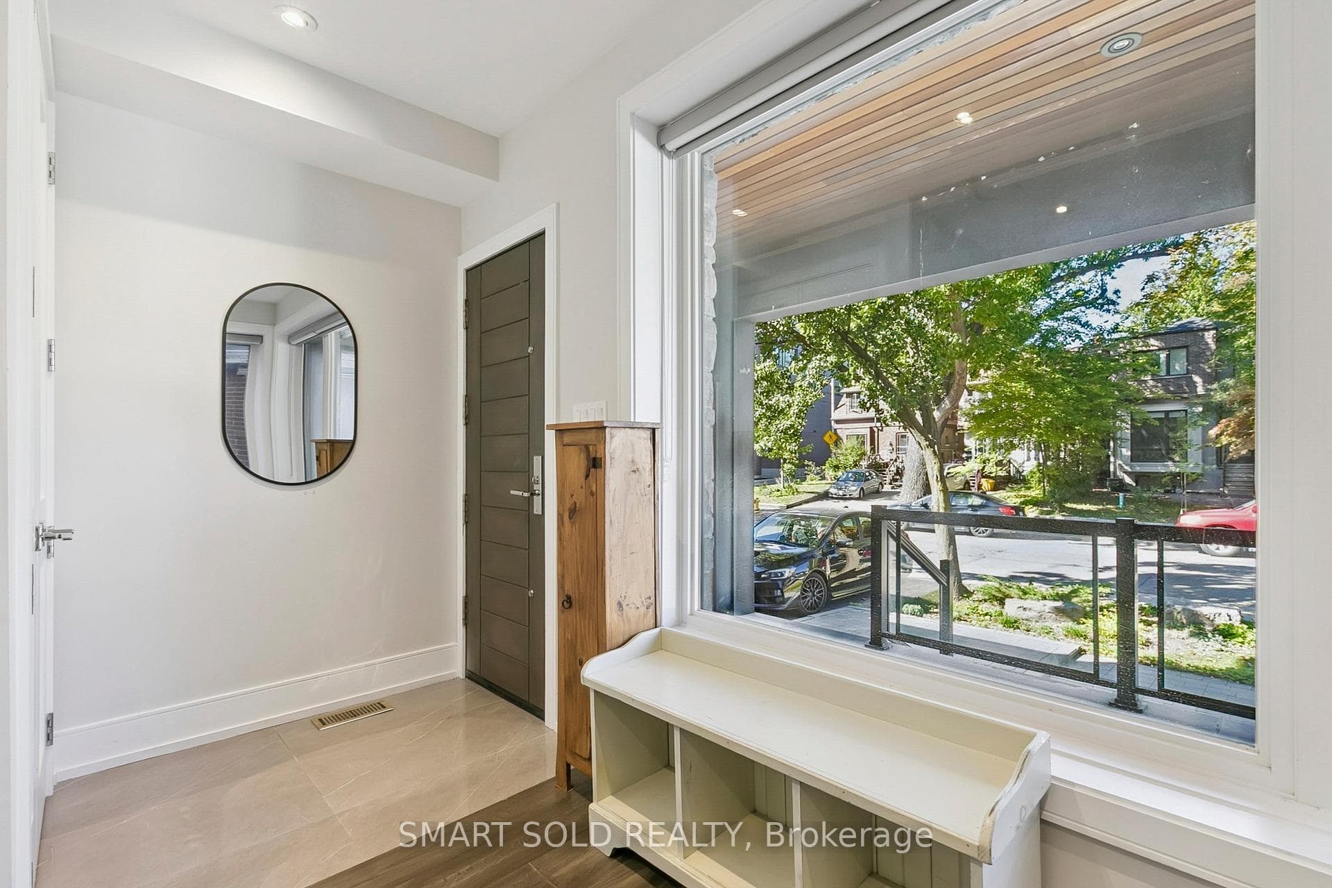 341 Balliol Street photo 8