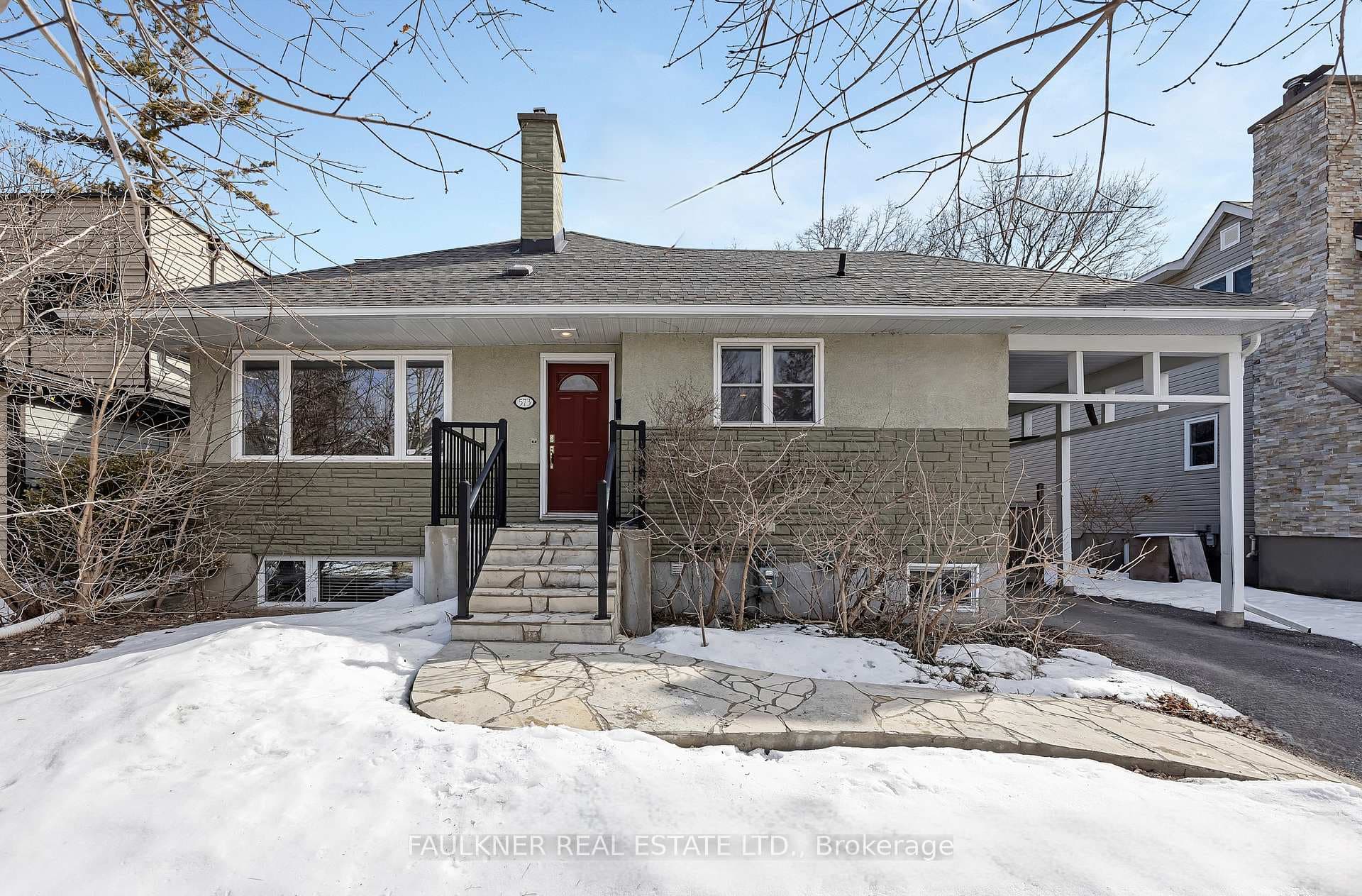 573 Courtenay Avenue photo 1