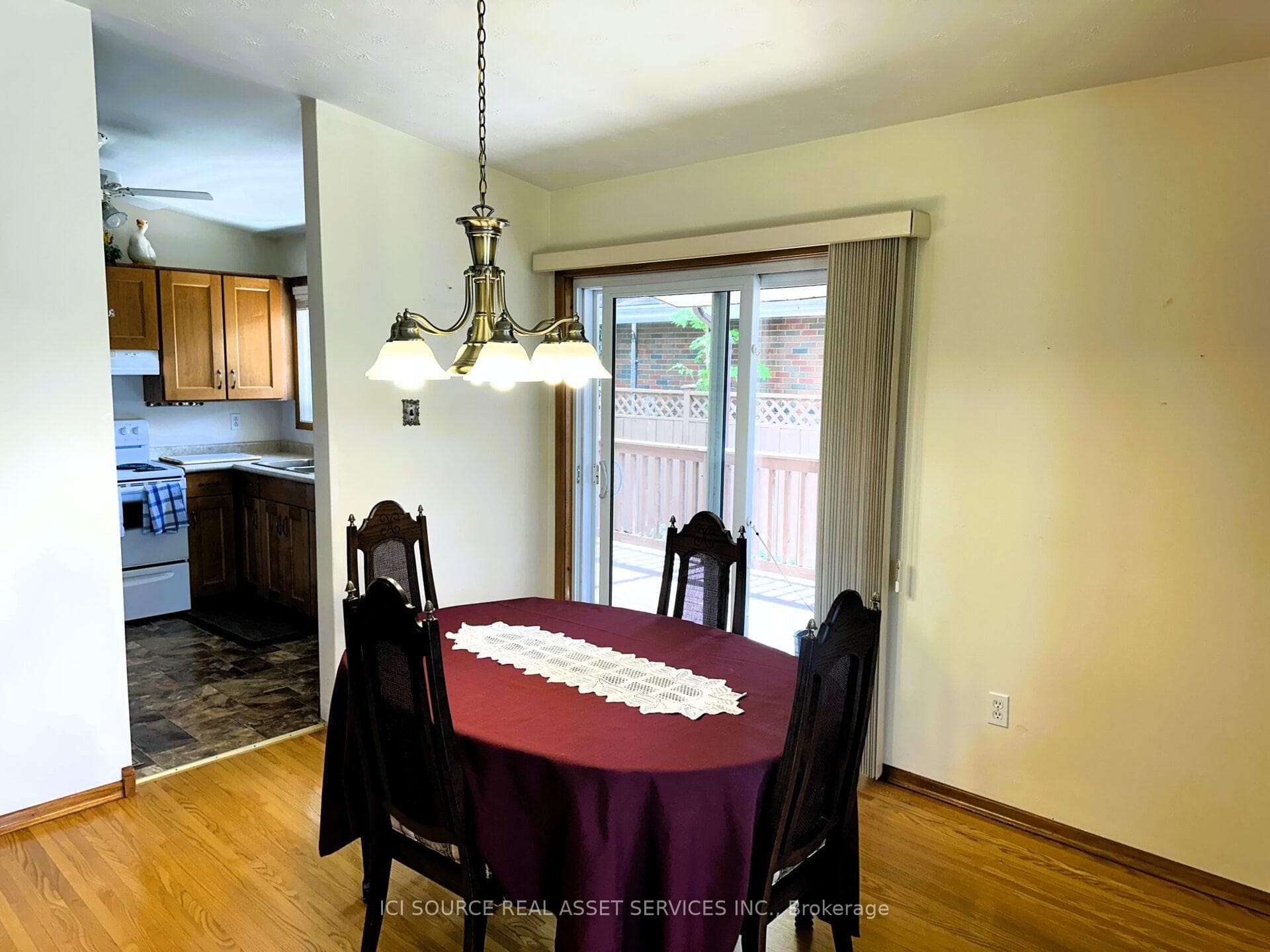 275 St Anne's Crescent photo 6