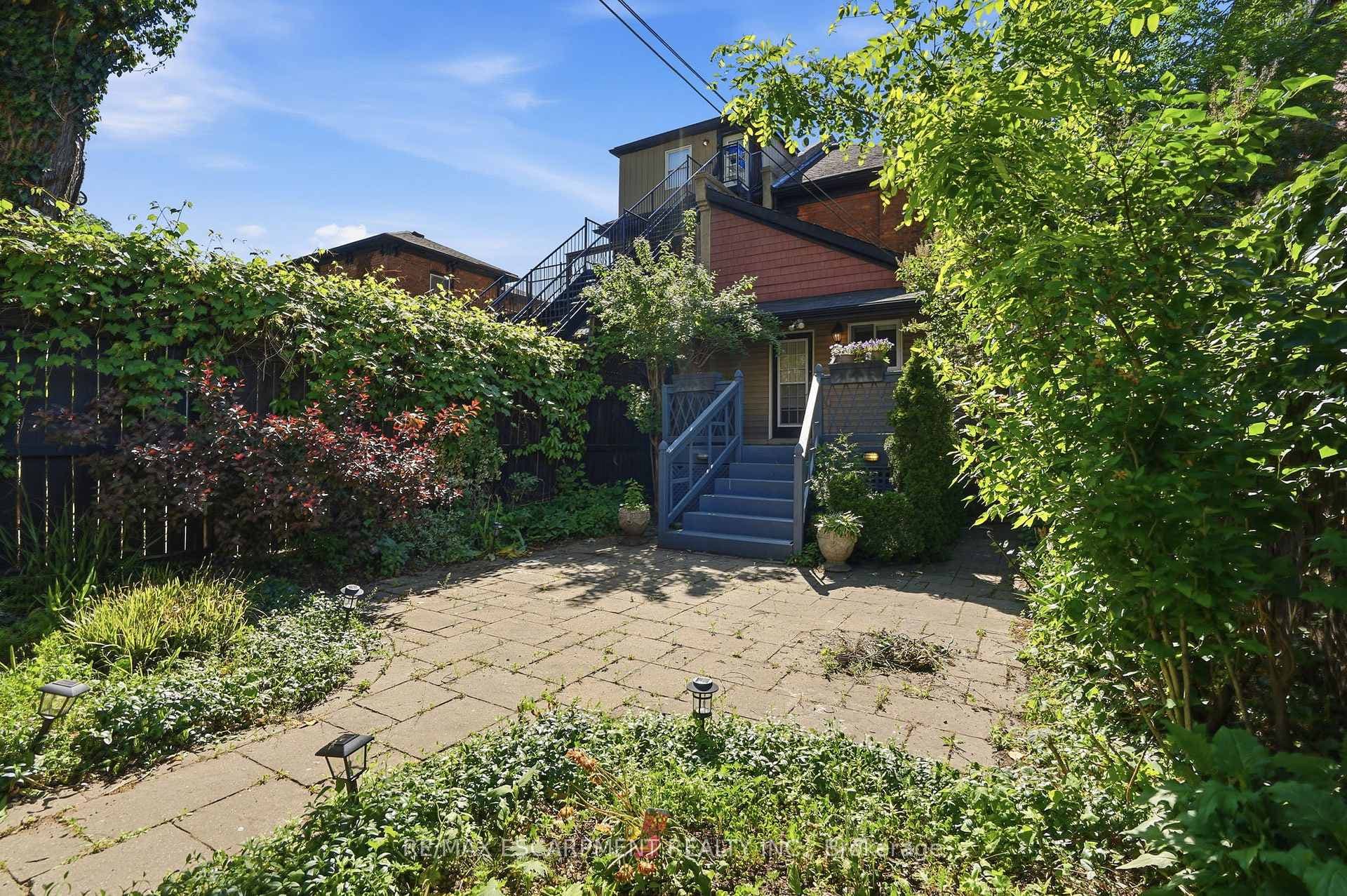 101 Victoria Avenue photo 43