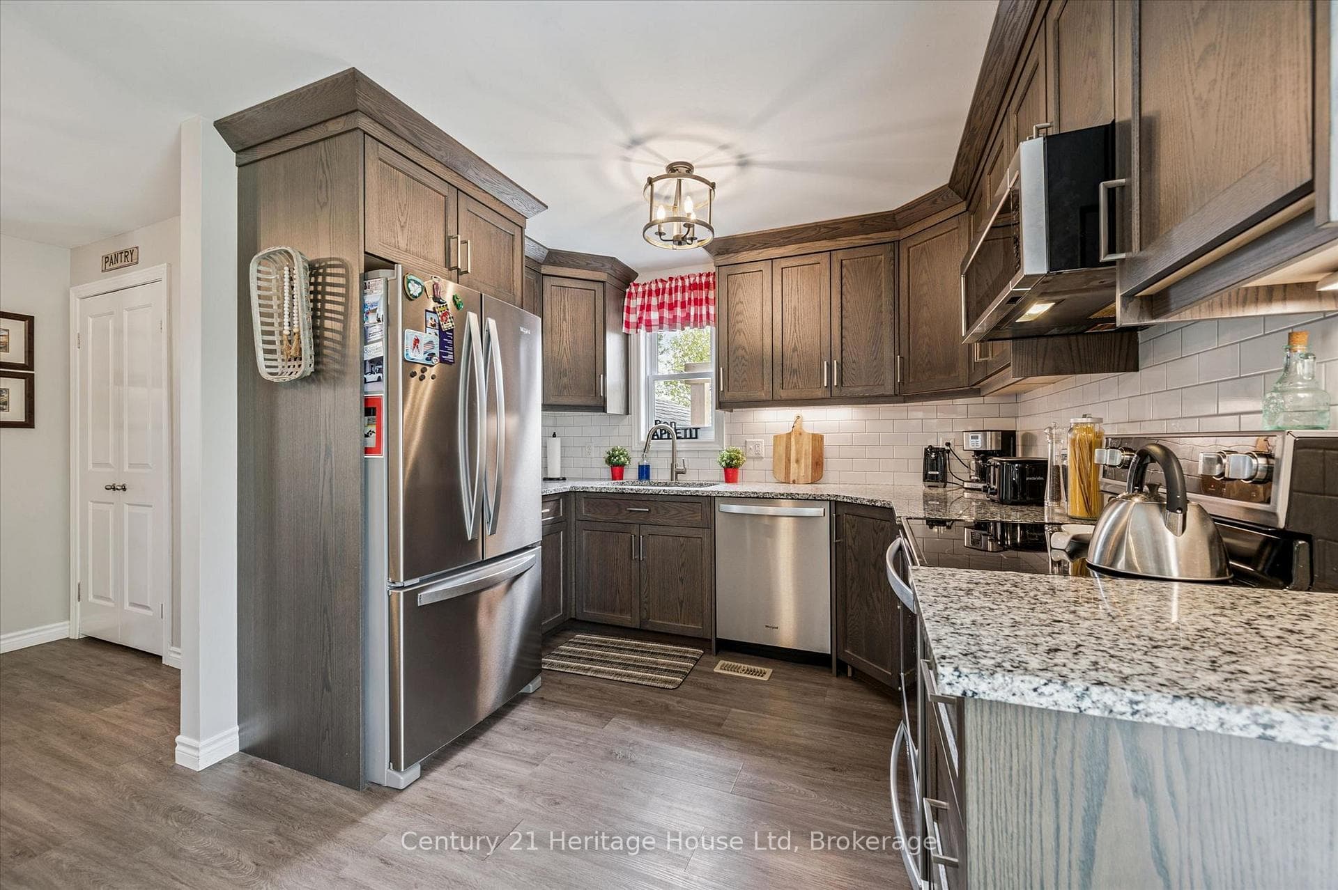 584077 Beachville Road photo 15