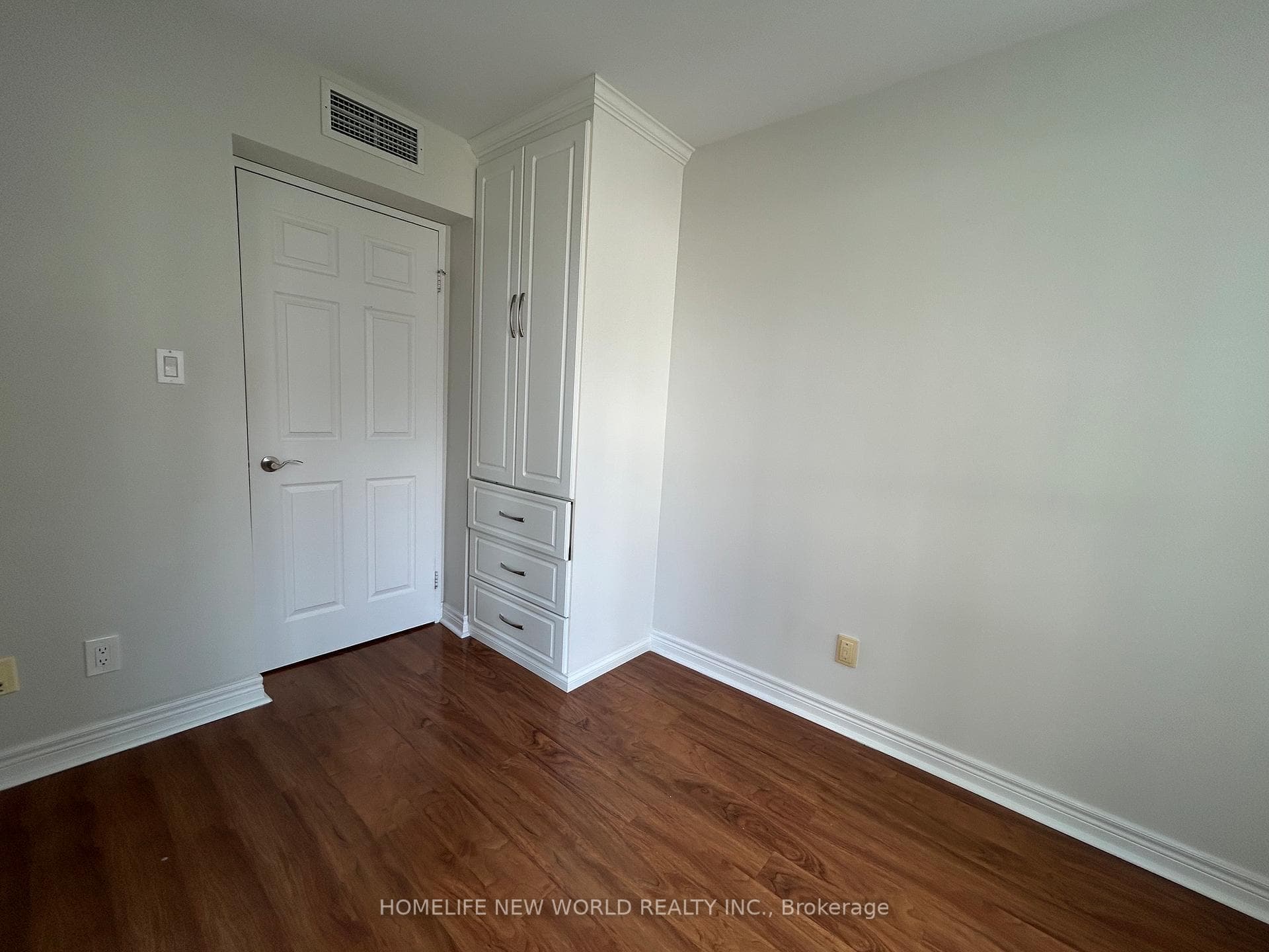 28 Empress Avenue Unit 912 photo 19