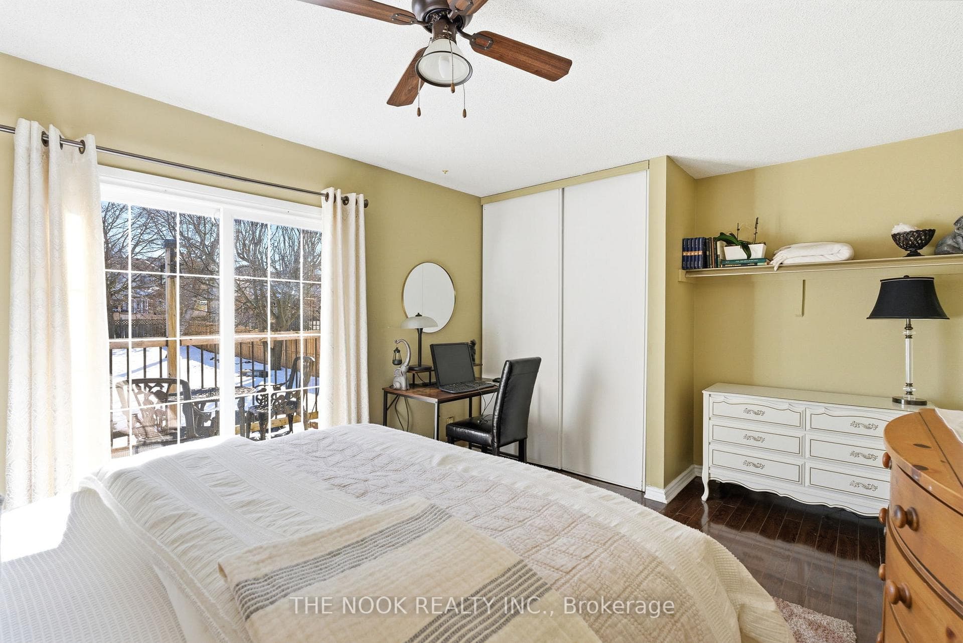 181 Edward Street photo 28