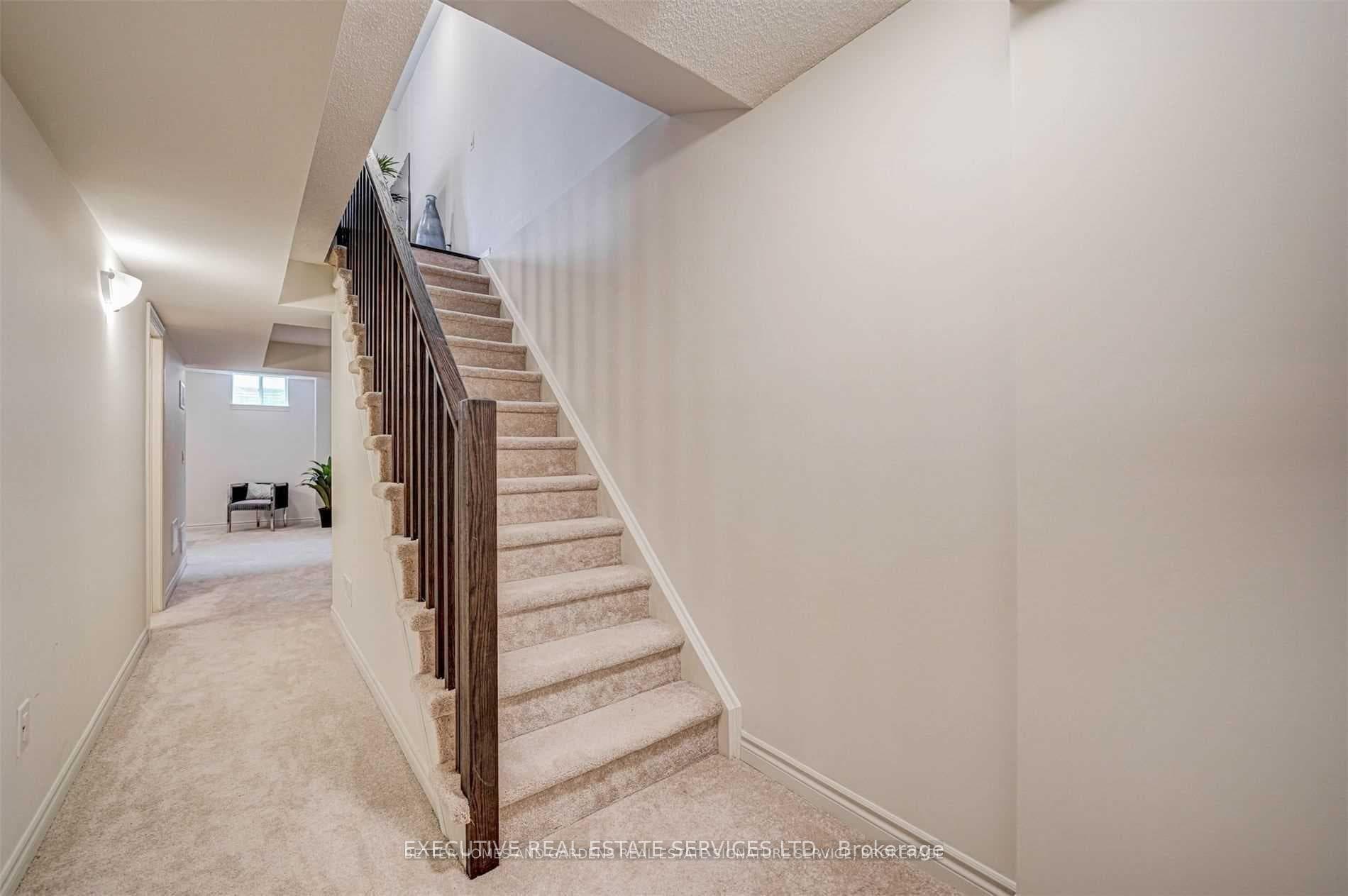 50 Edinburgh Drive Unit 57 photo 33