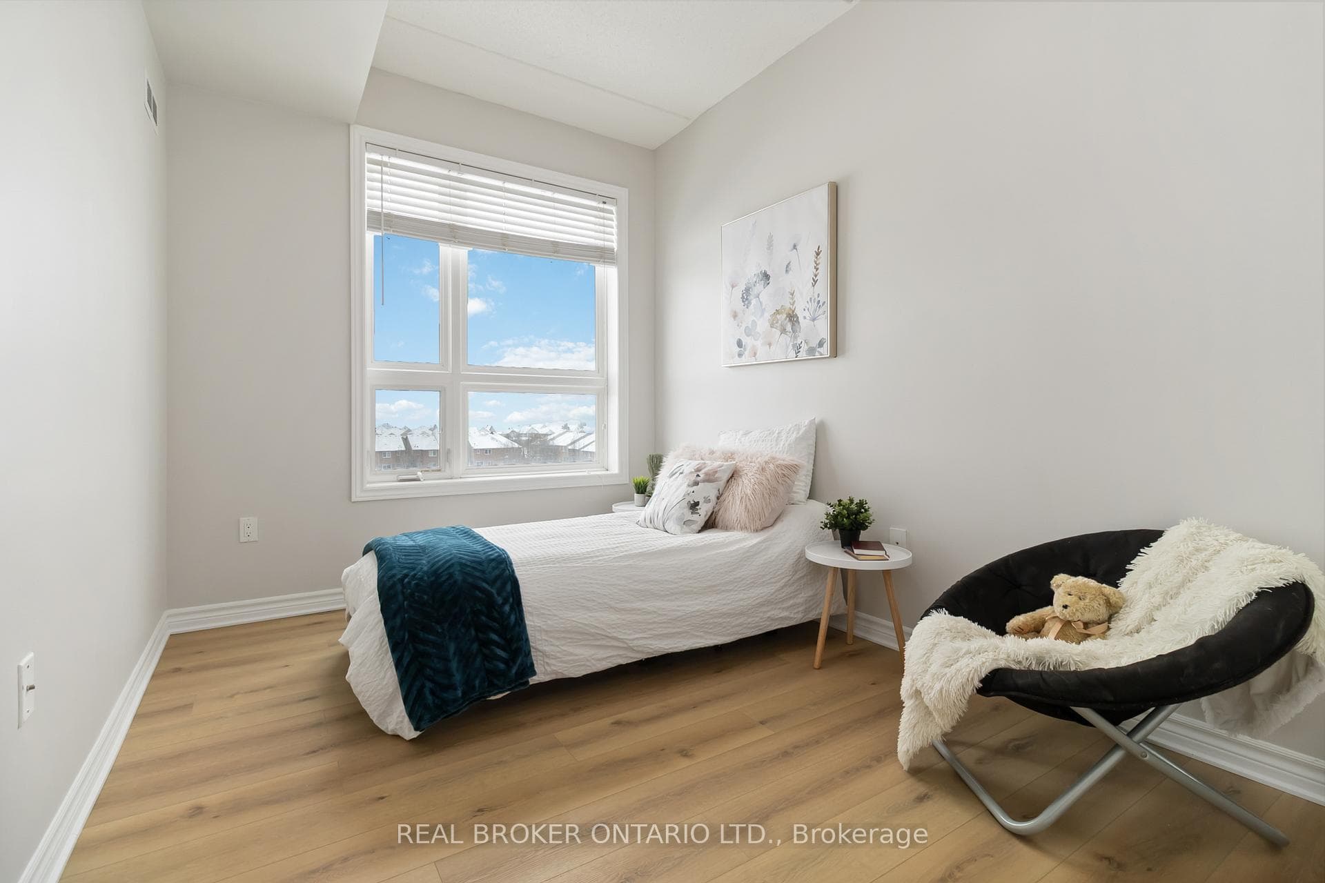 640 Sauve Street Unit 421 photo 19