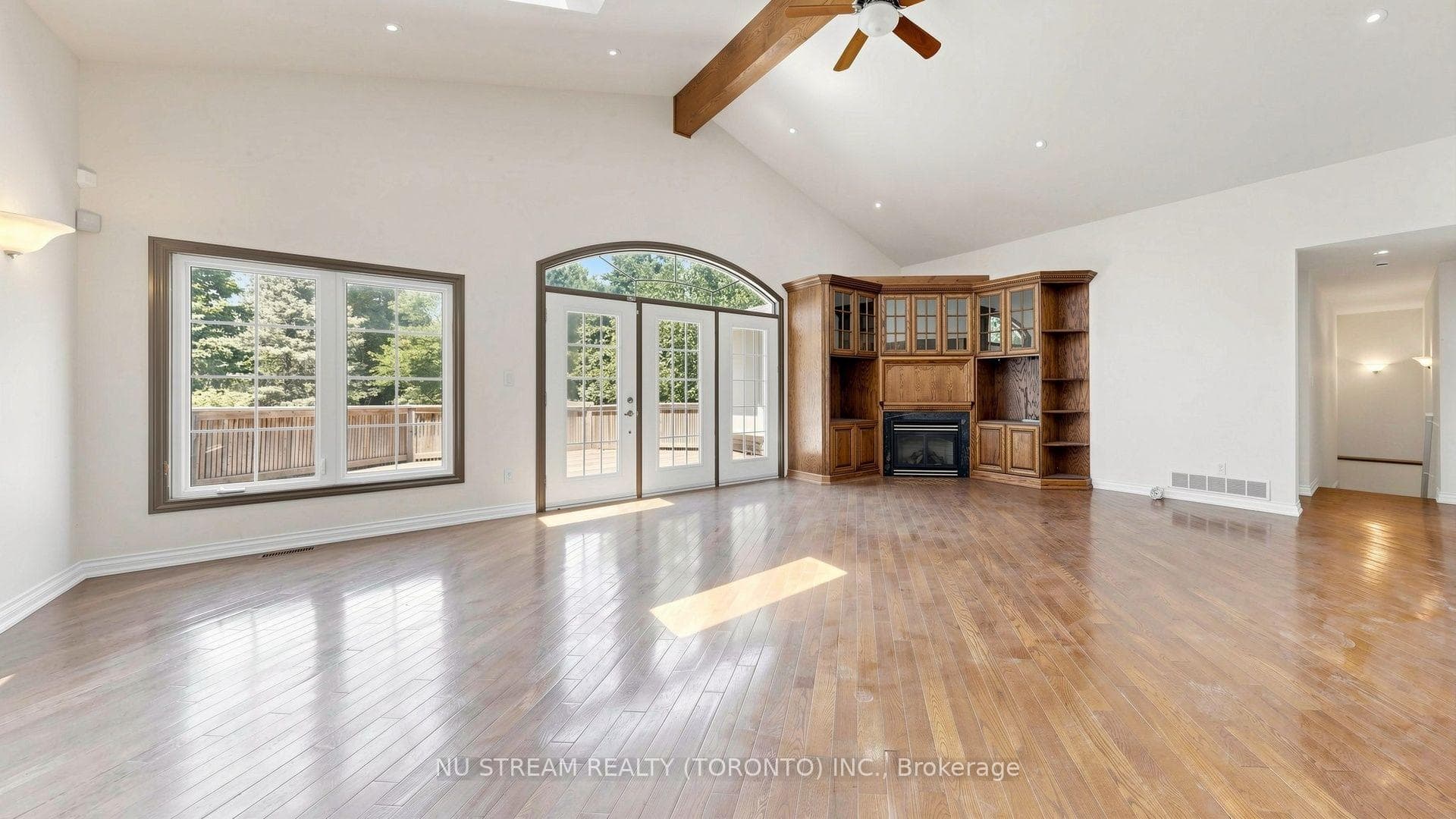20 Blackforest Drive photo 8