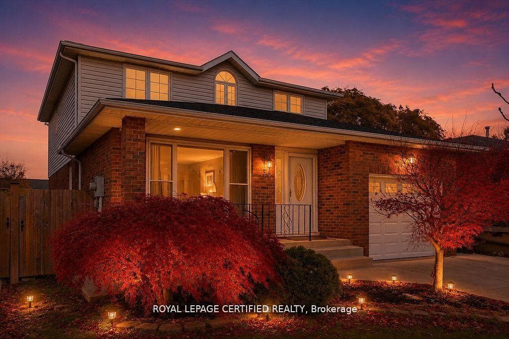 35 Trenholme Crescent photo 3
