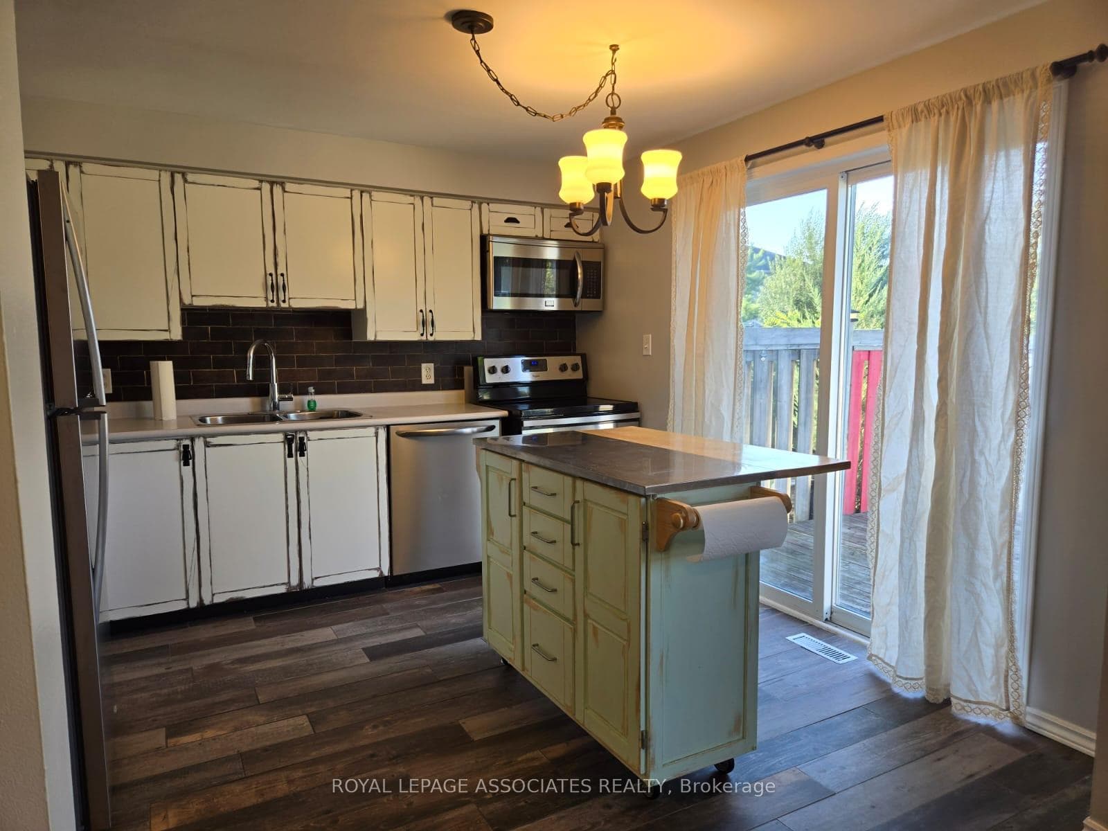 170 Tunbridge Road photo 4