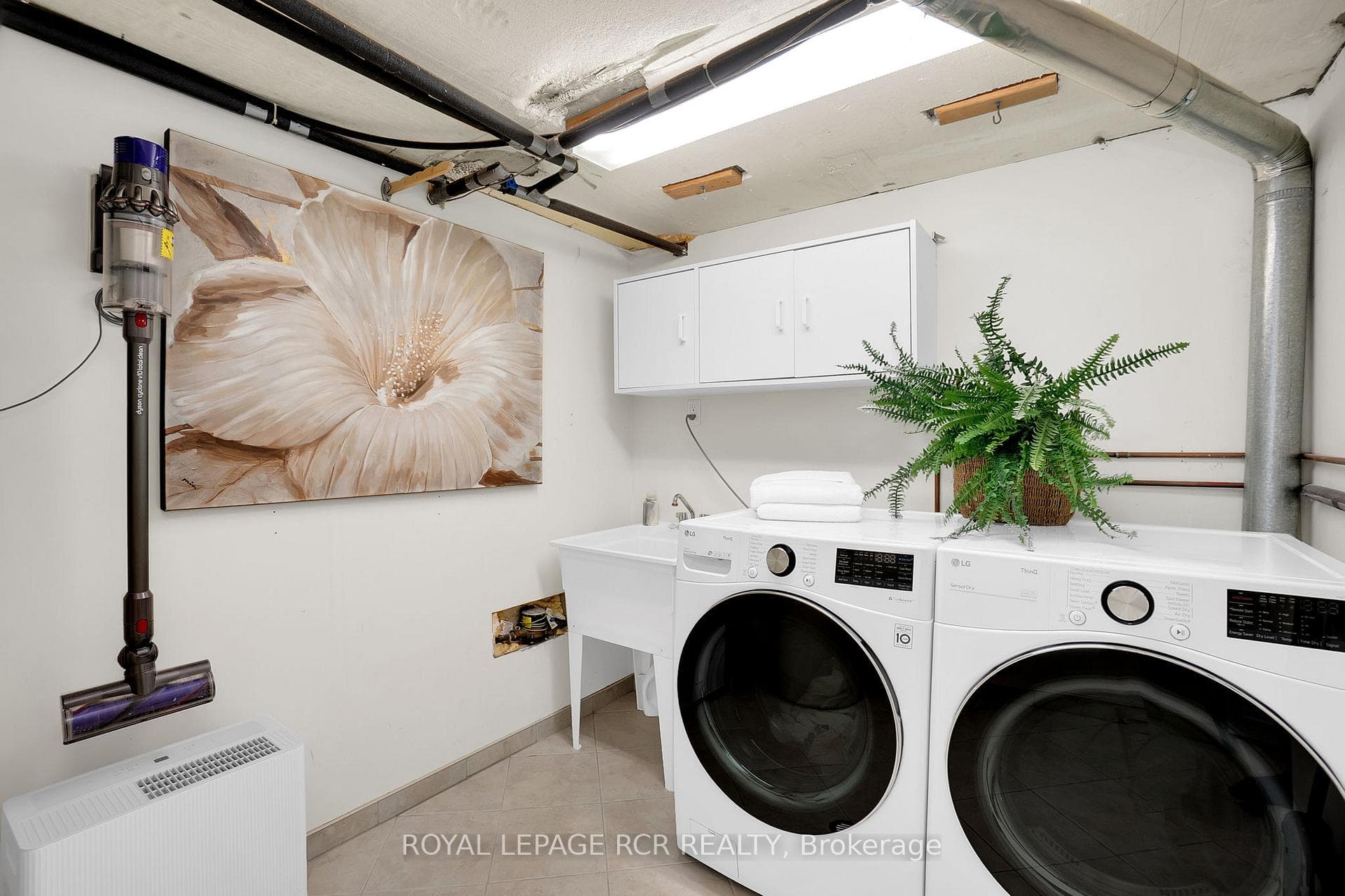 Lower Level - Laundry Room