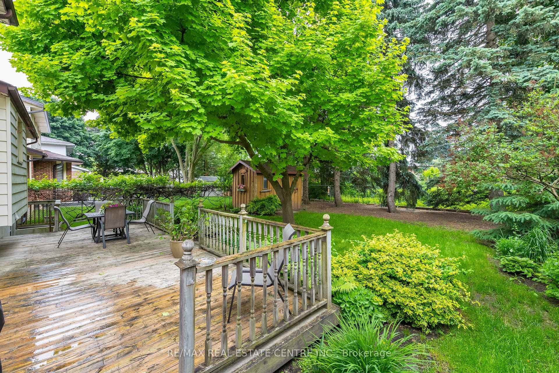 465 Bluestream Road photo 27