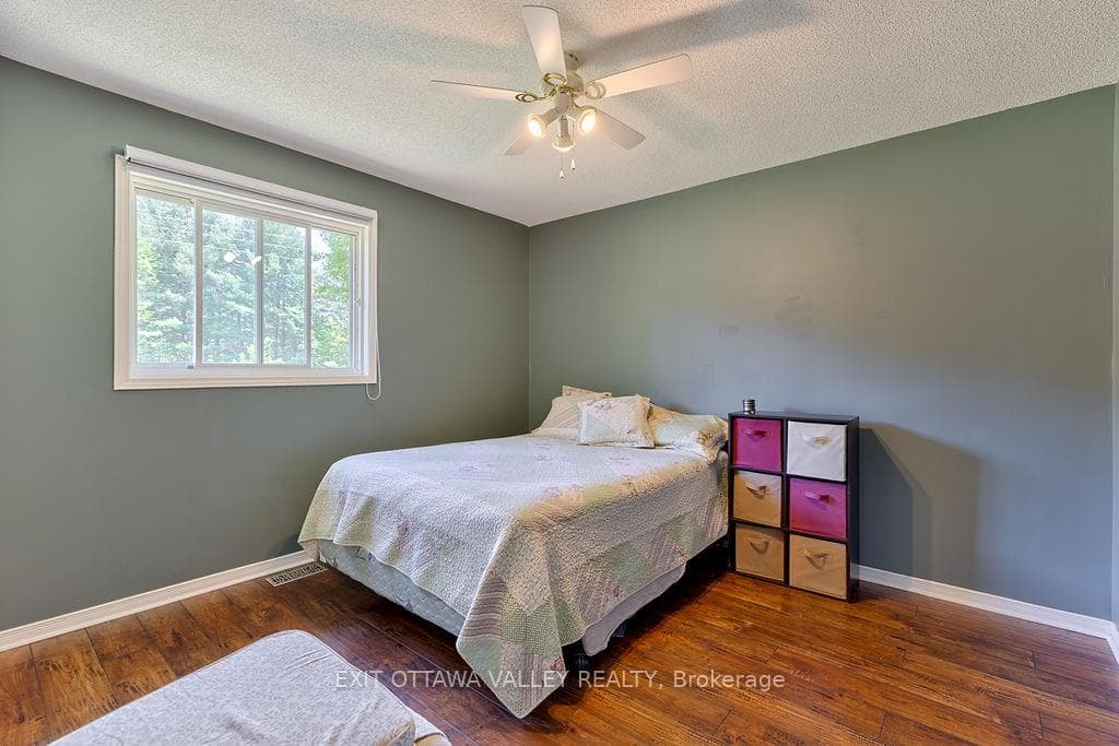 314 Carla Street photo 20