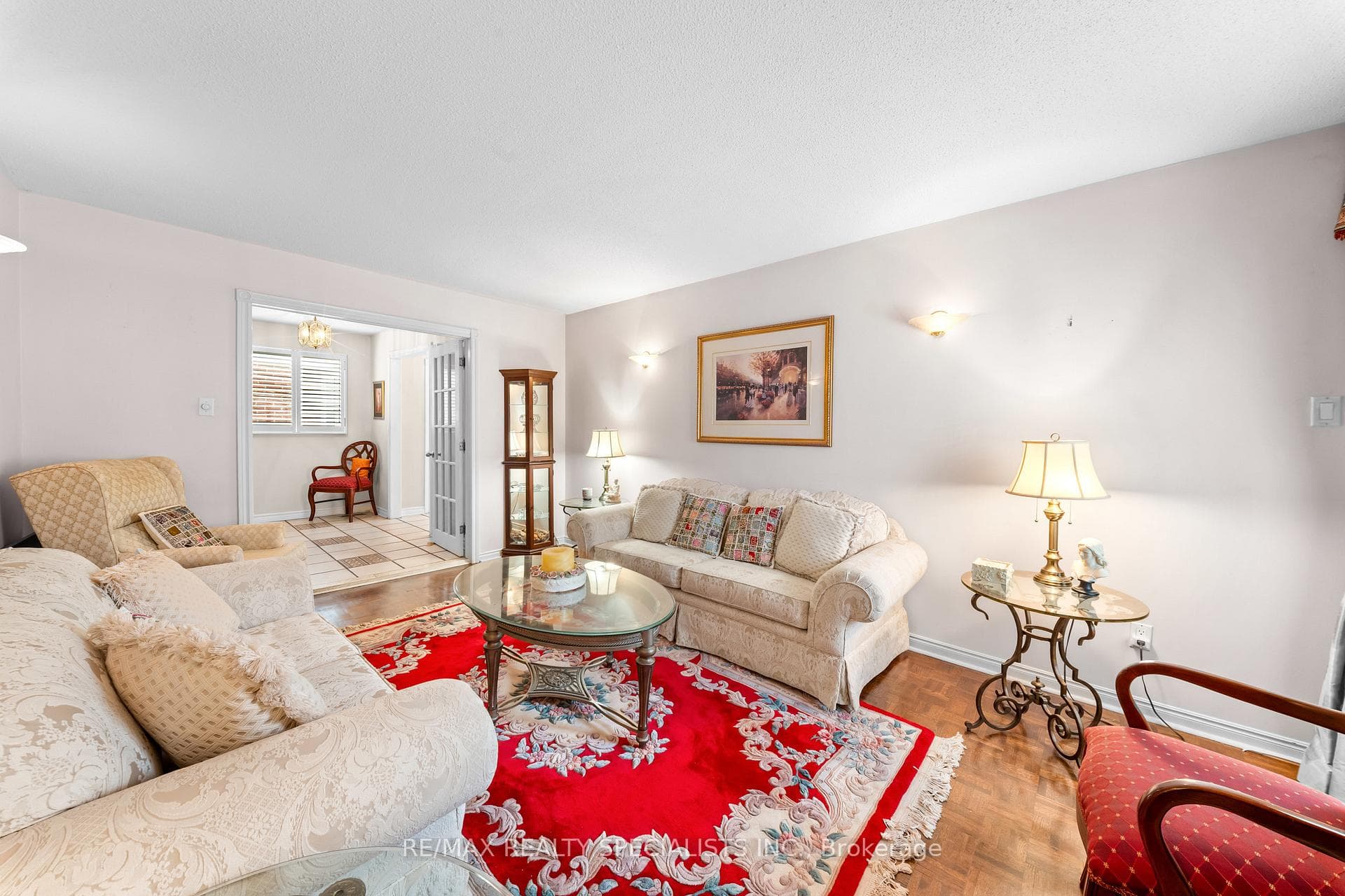 1004 Queensbridge Drive photo 7