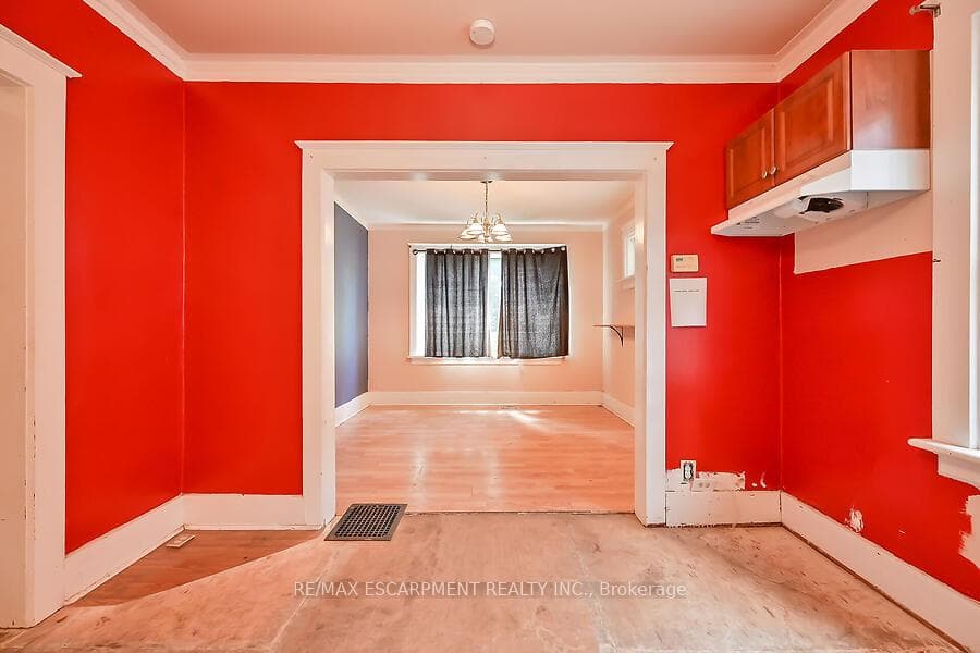 36 Delisle Avenue photo 5