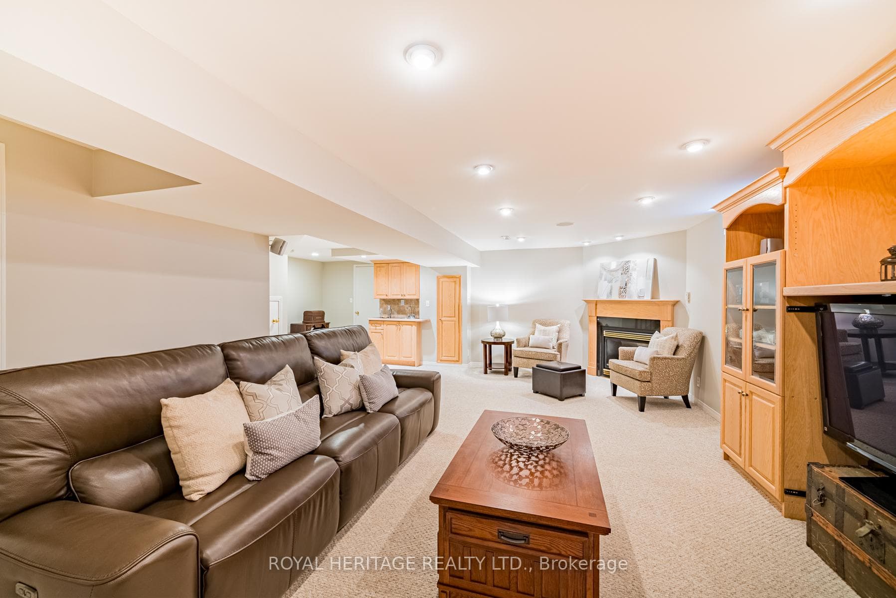 32 William Stephenson Drive photo 29