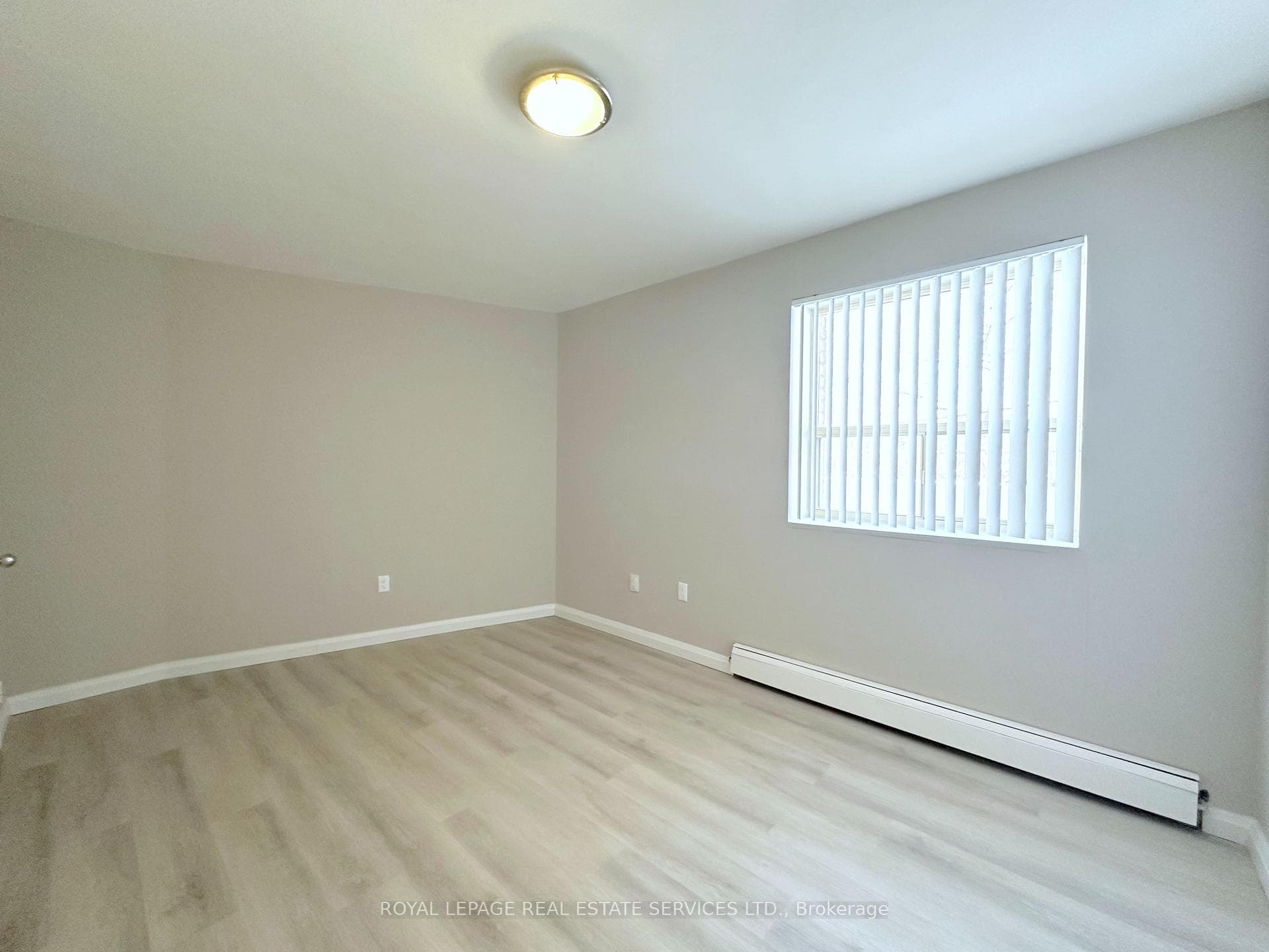 38 Carluke Crescent Unit 104 photo 5