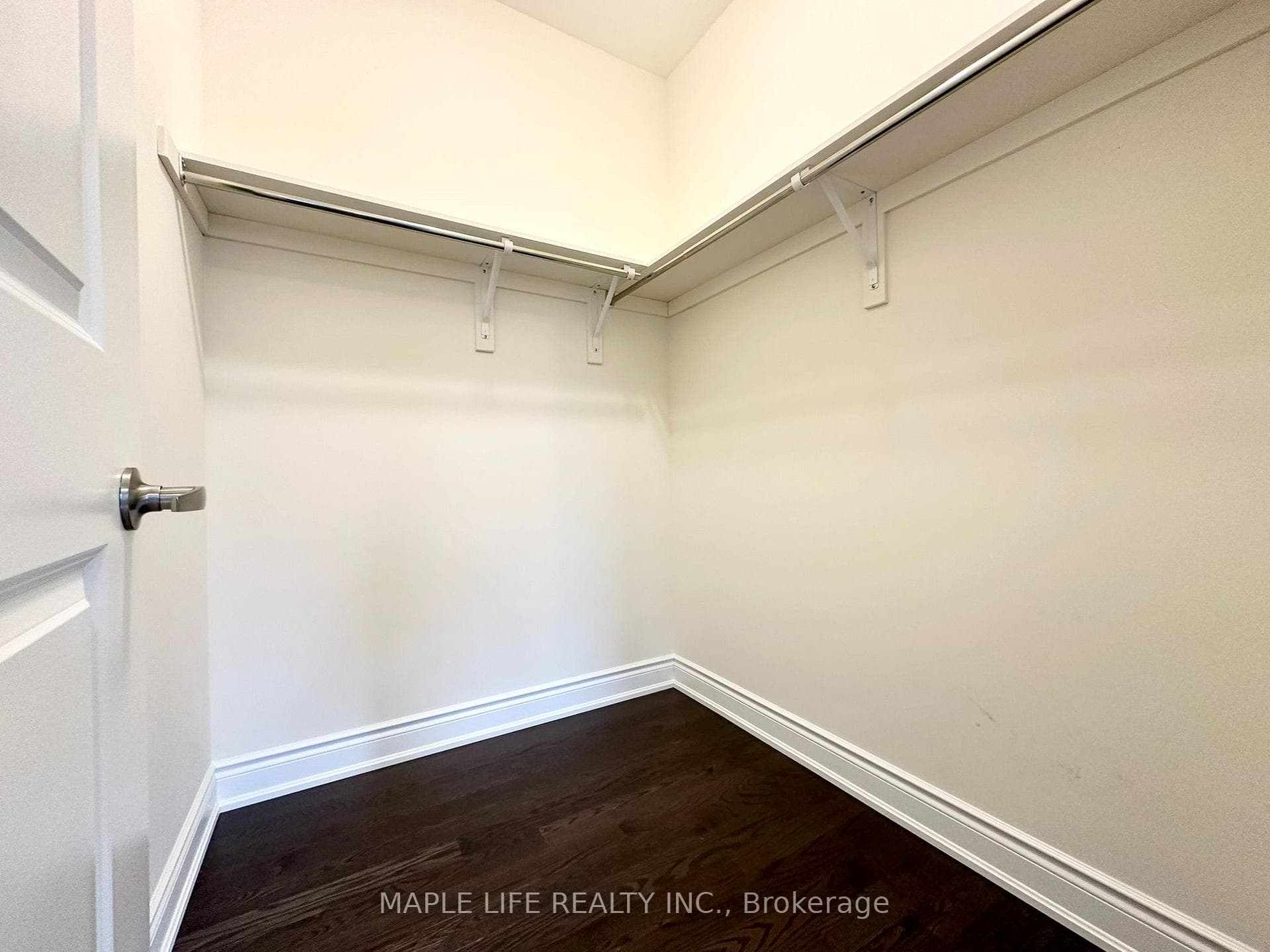 162 Rowe Street photo 28