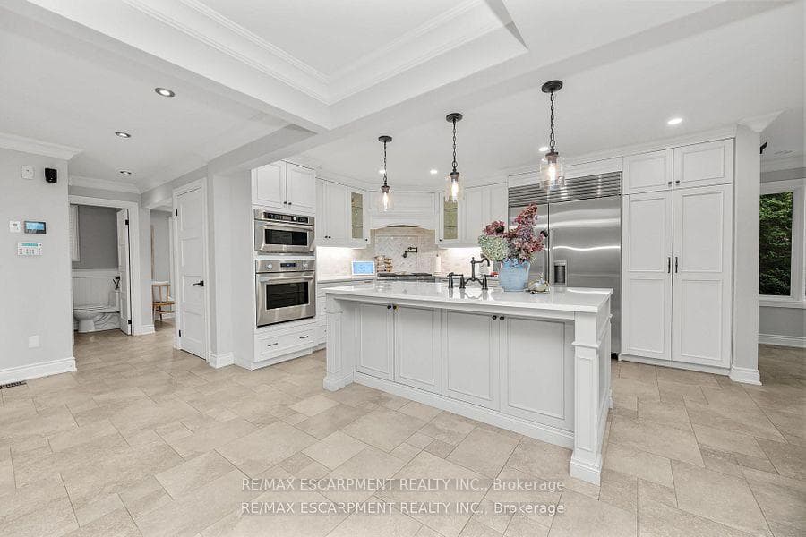 185 Central Drive photo 6