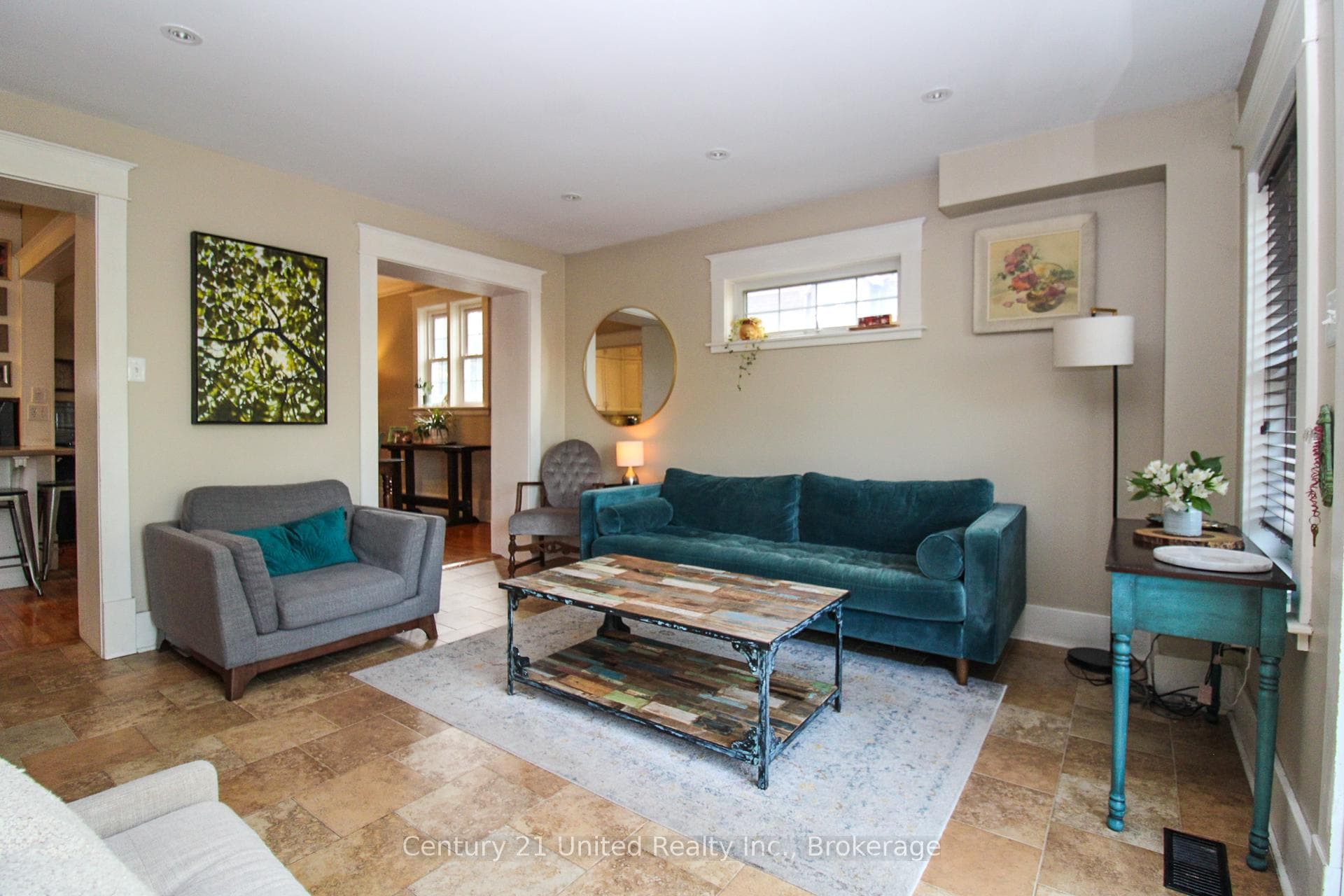 566 Waterford Street photo 20