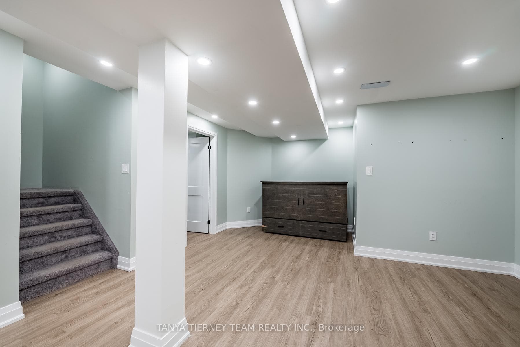 52 Bayberry Court photo 27