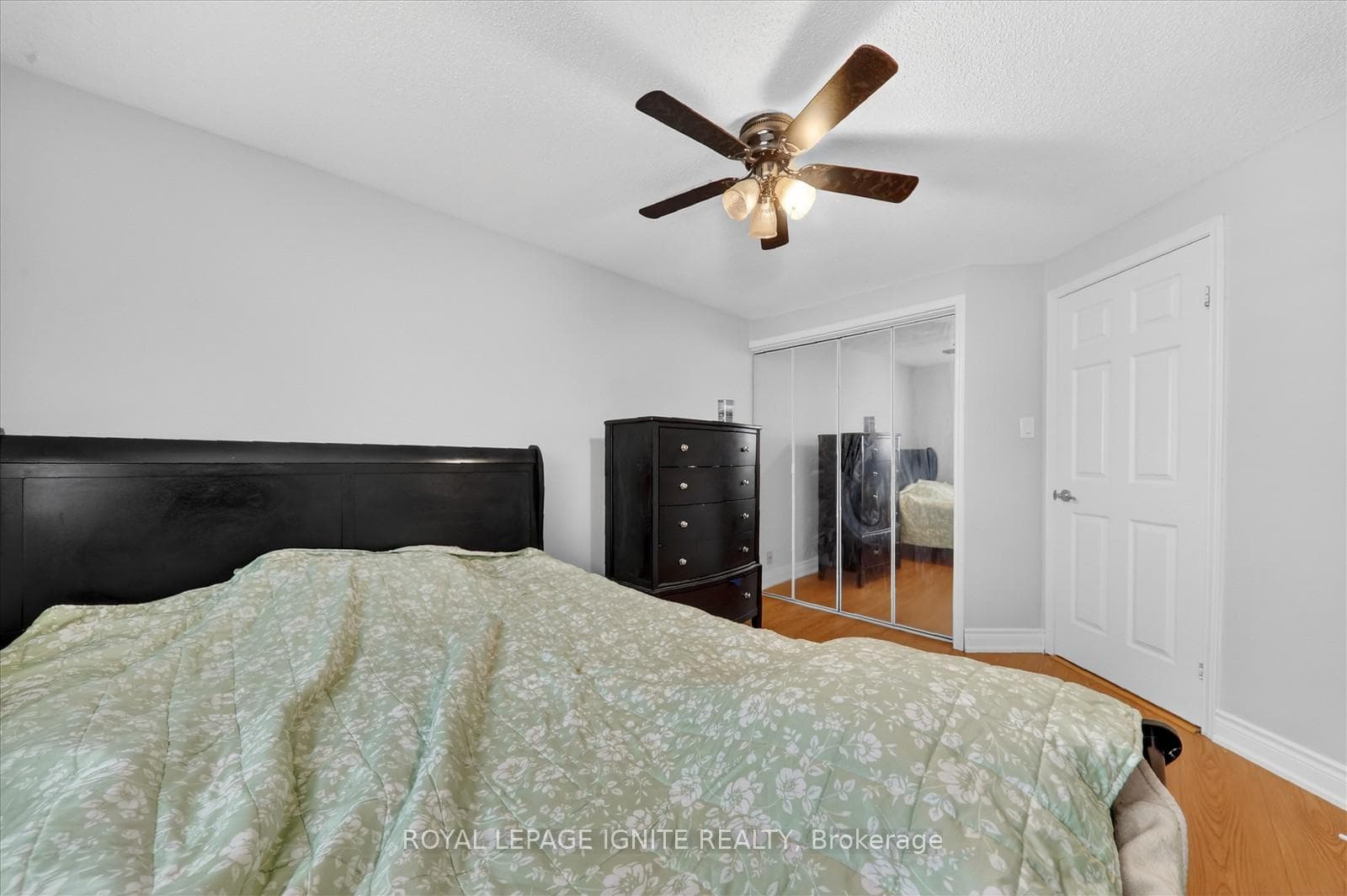 4 Millington Crescent photo 30