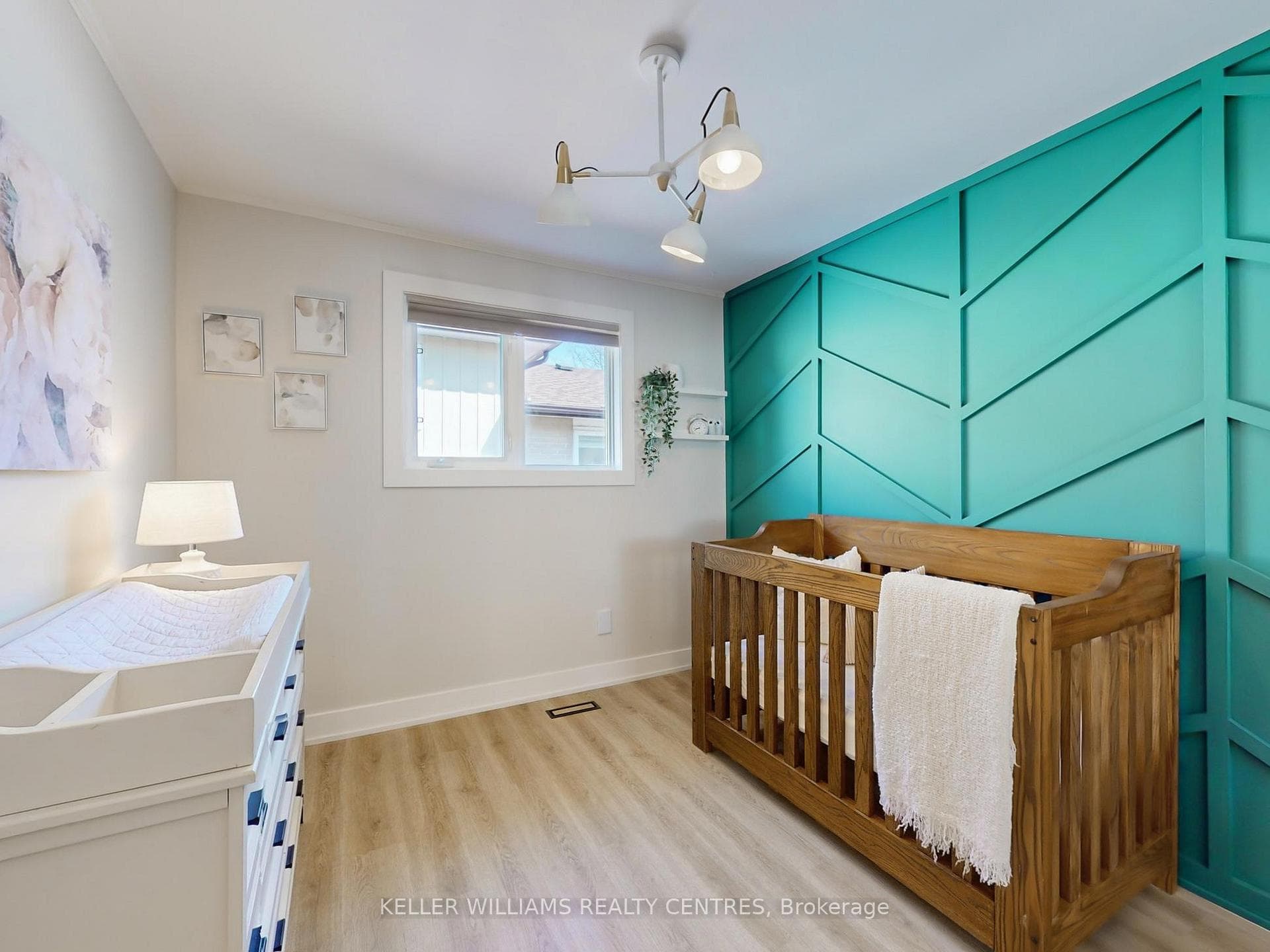 16 Devins Drive photo 20