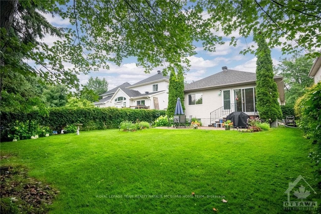 128 SPRINGCREEK Crescent photo 30