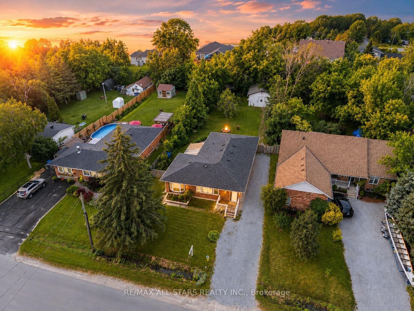 340 Walter Drive photo 2
