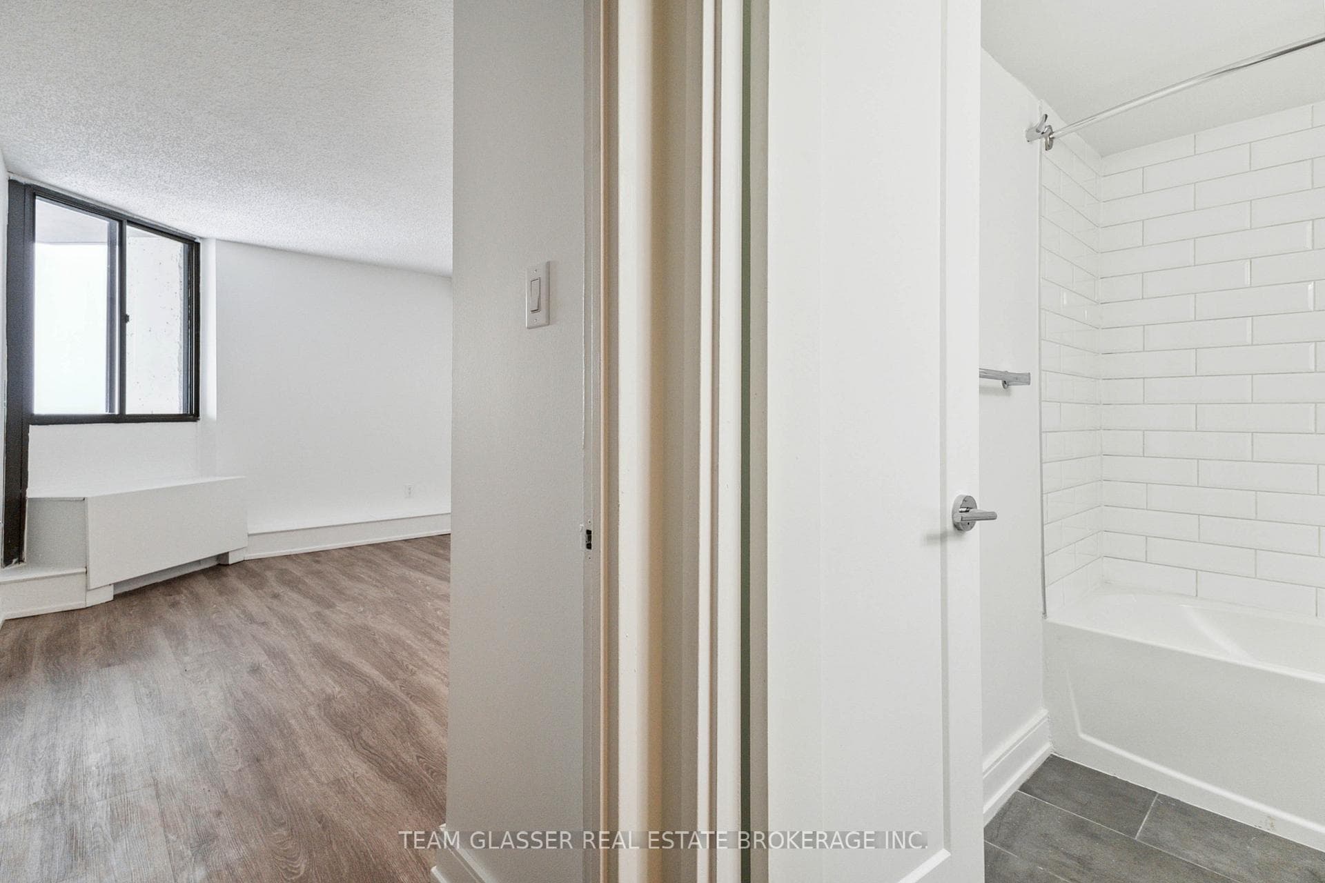 340 Colborne Street Unit 1904 photo 14