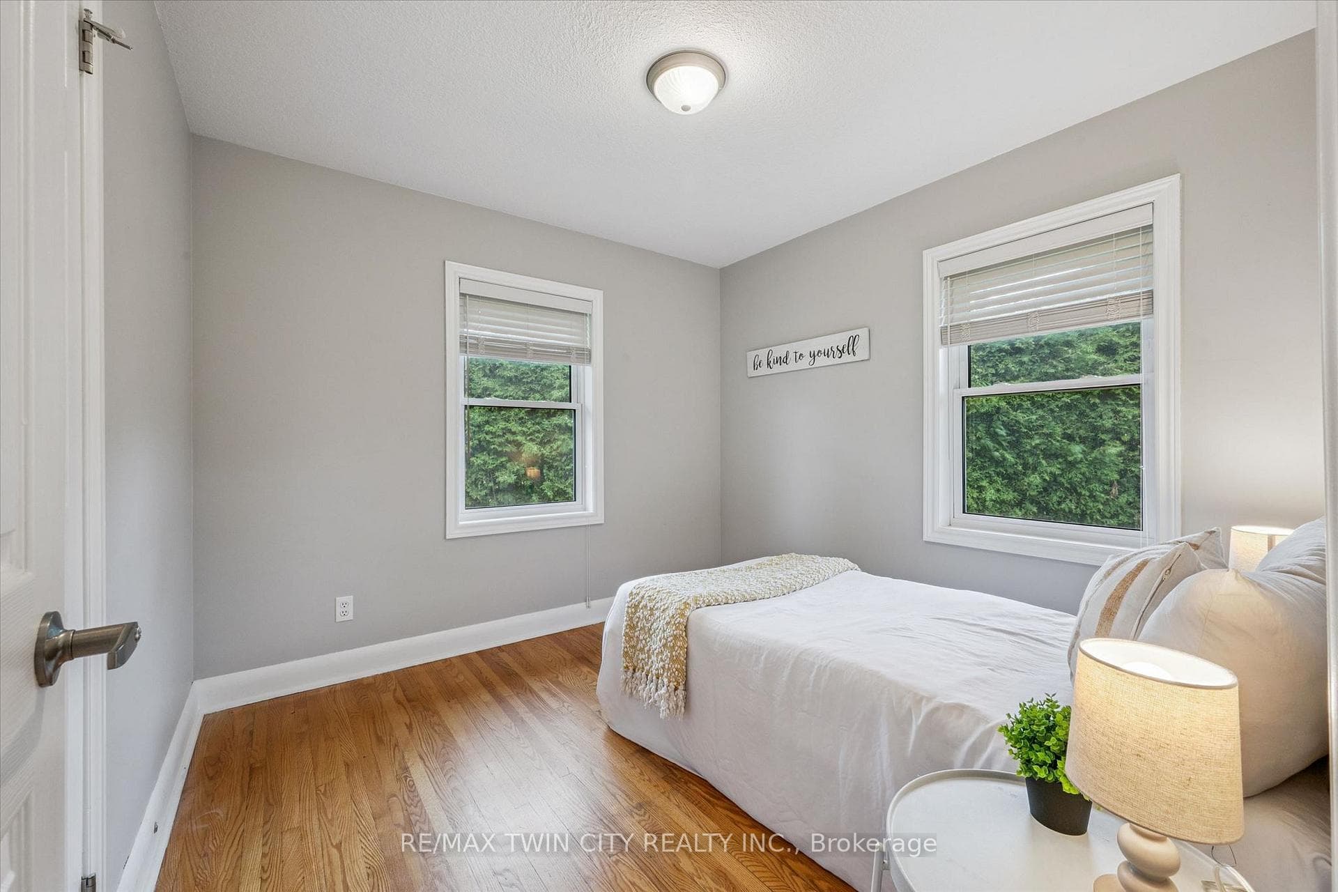 885 Winston Boulevard photo 24