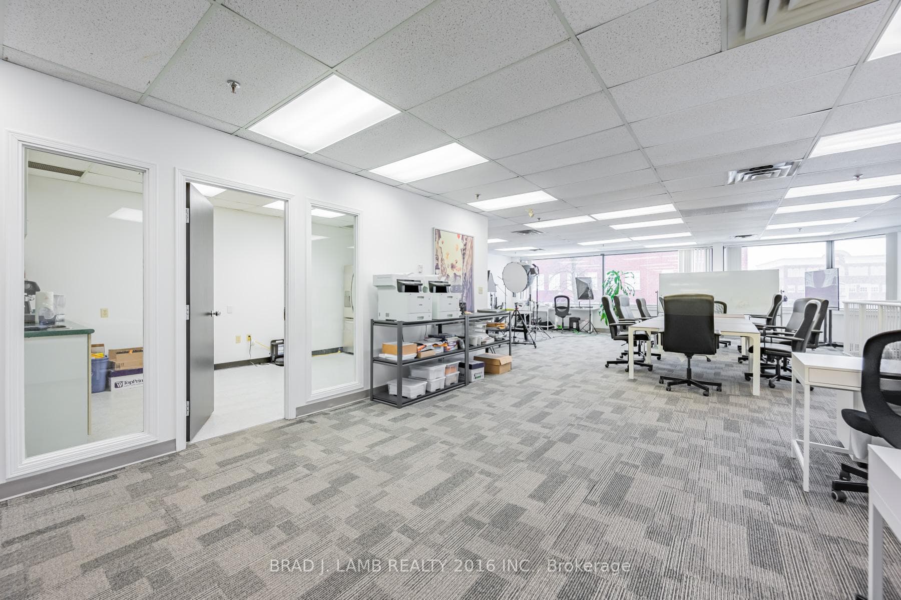 2600 Skymark Avenue Unit 5-201 photo 10