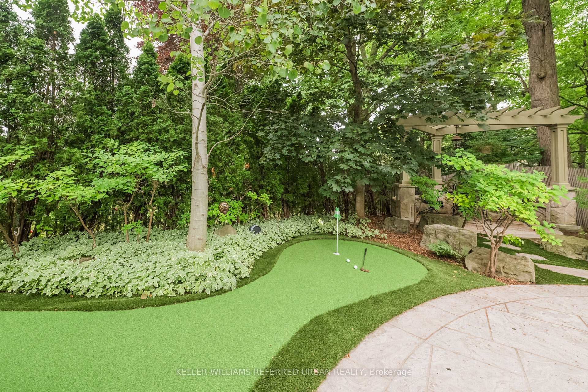 11 Country Club Drive photo 26