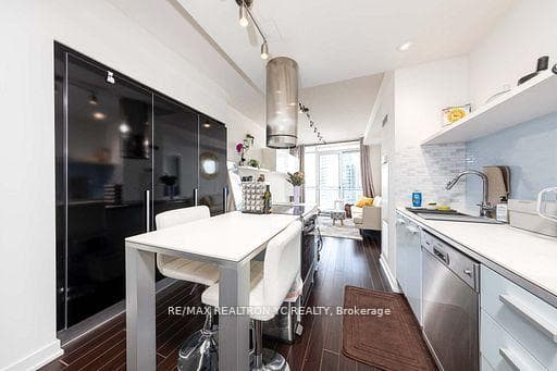 38 Dan Leckie Way Unit 2503 photo 7