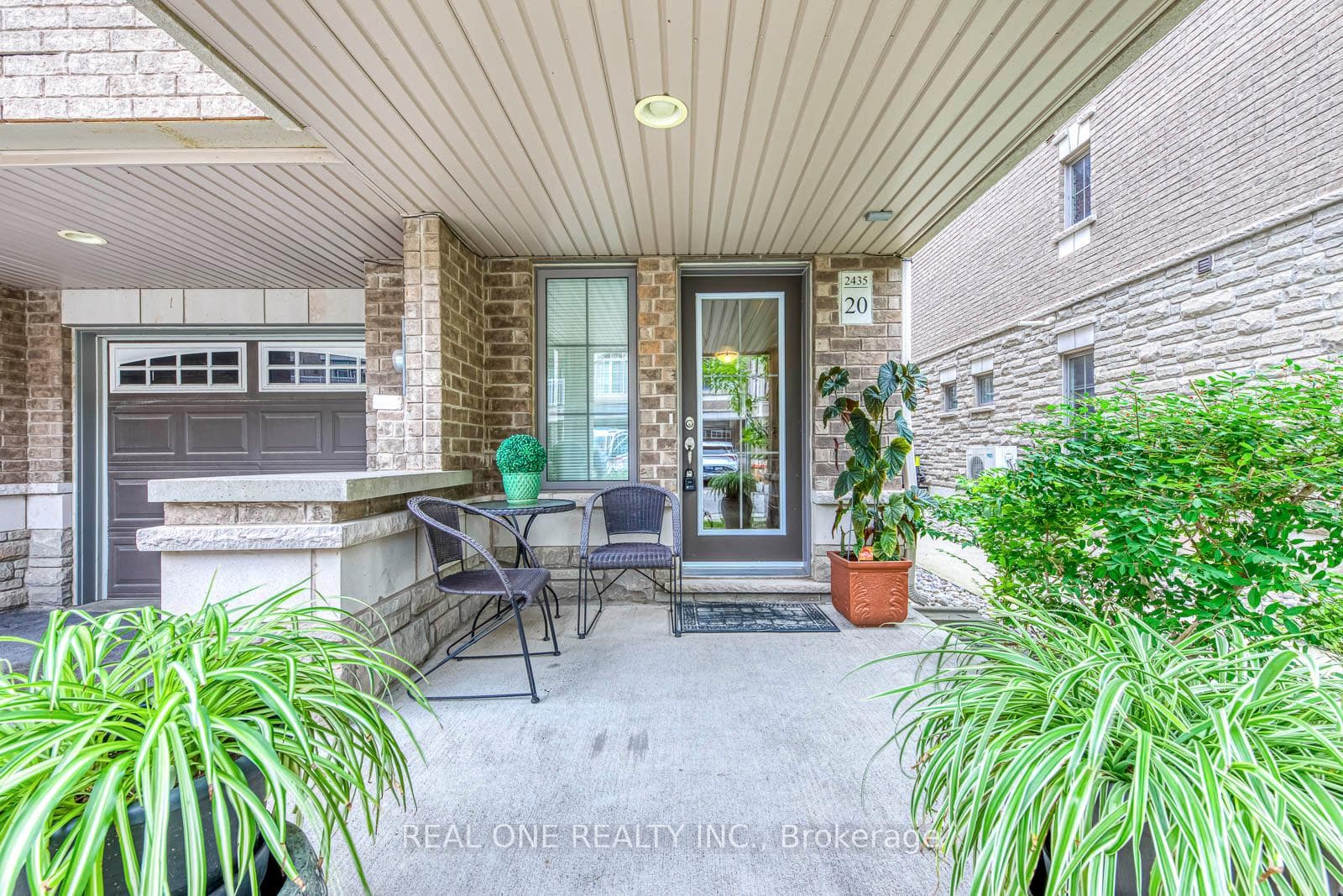 2435 Greenwich Drive Unit 20 photo 3
